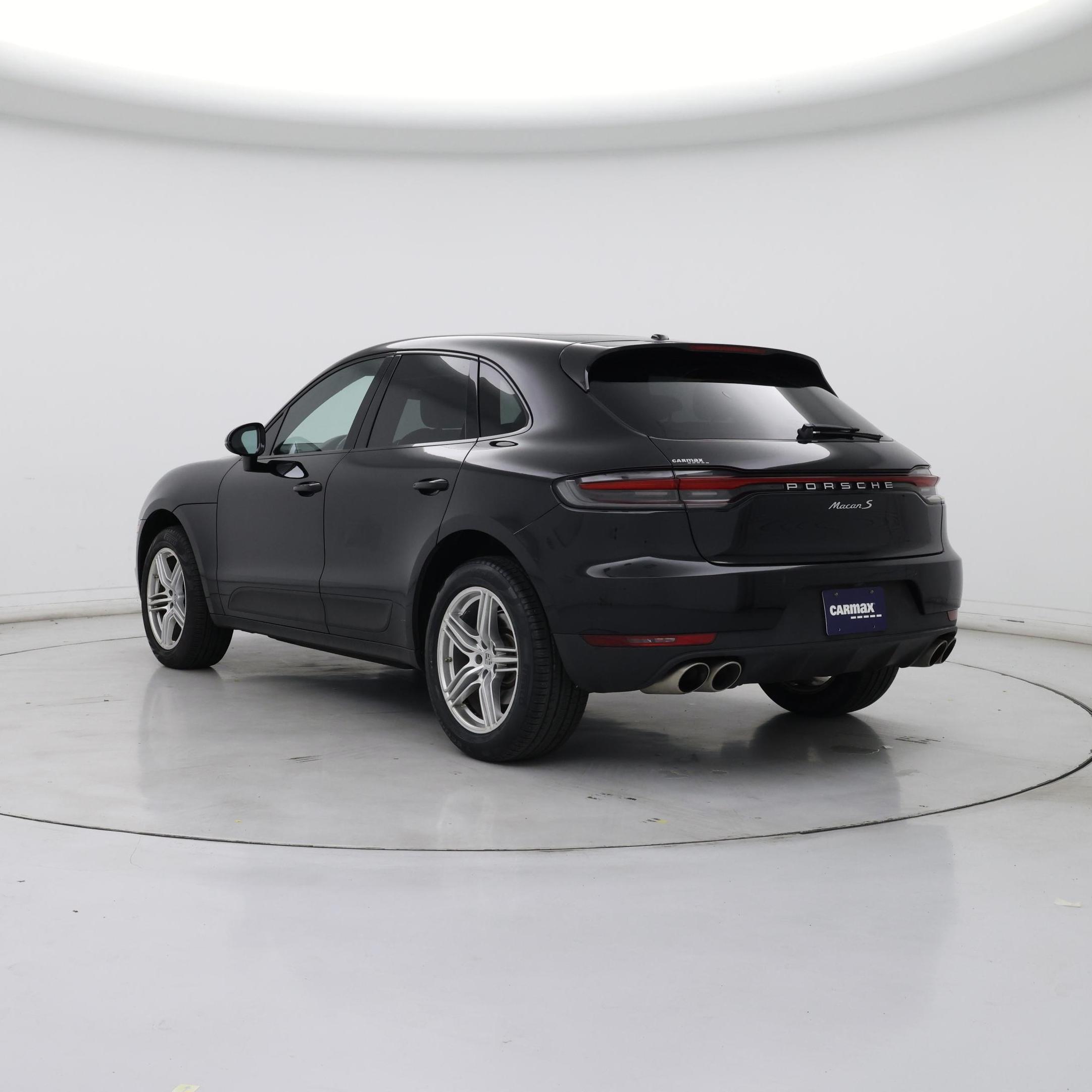 Thumbnail: 2021 Porsche Macan - 2