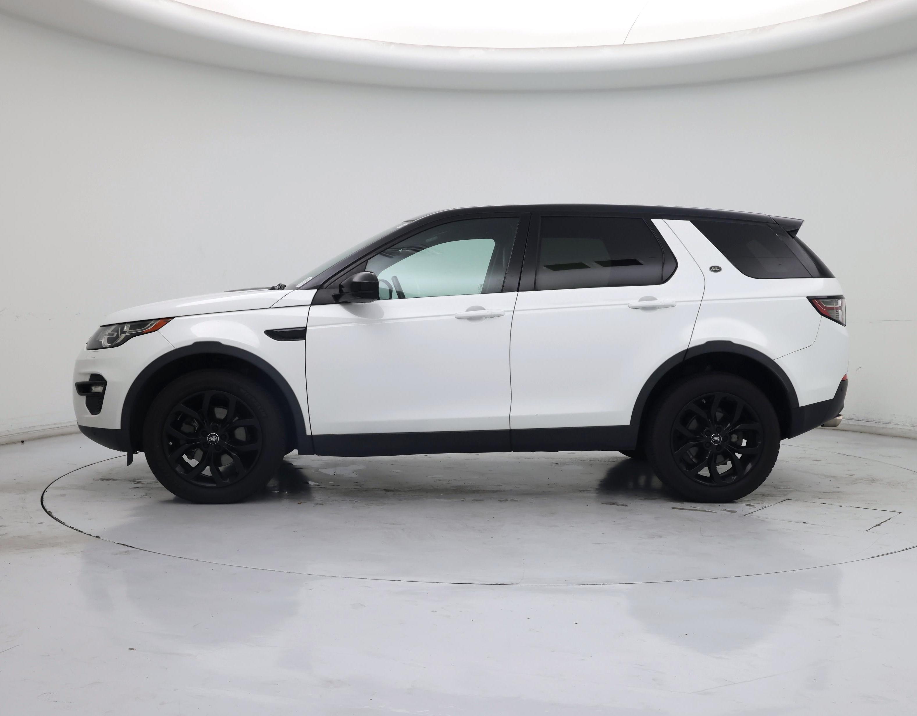 Thumbnail: 2015 Land Rover Discovery Sport - 3