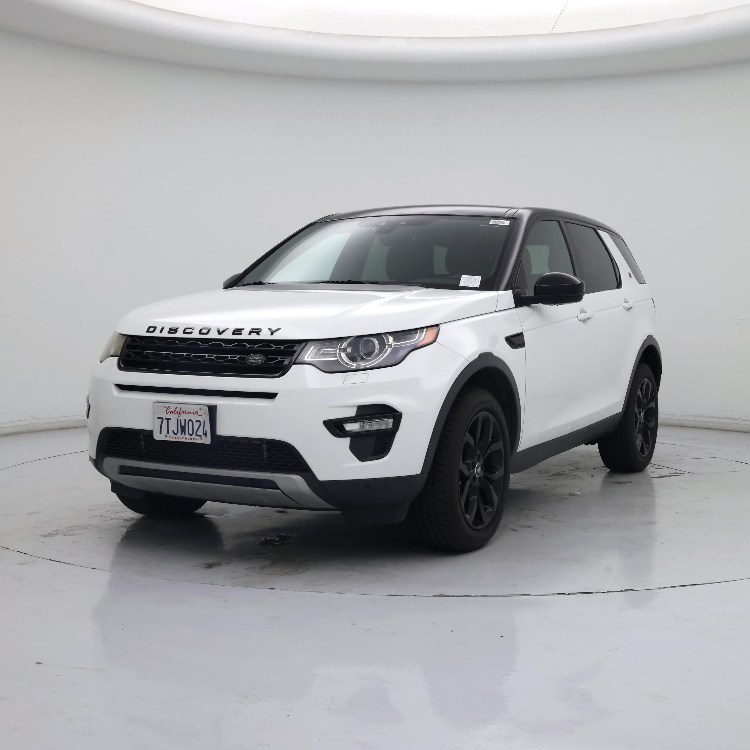 Thumbnail: 2015 Land Rover Discovery Sport - 4