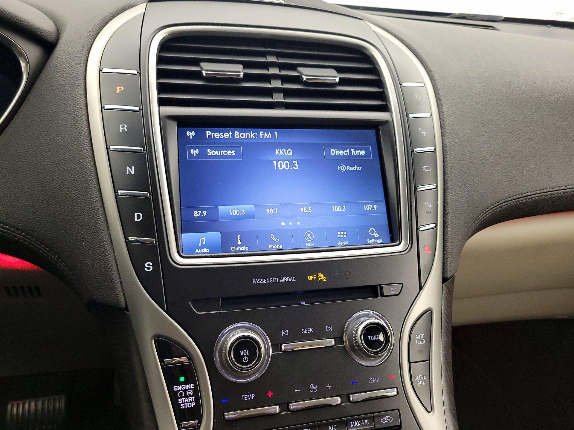 Thumbnail: 2019 Lincoln Nautilus - 16