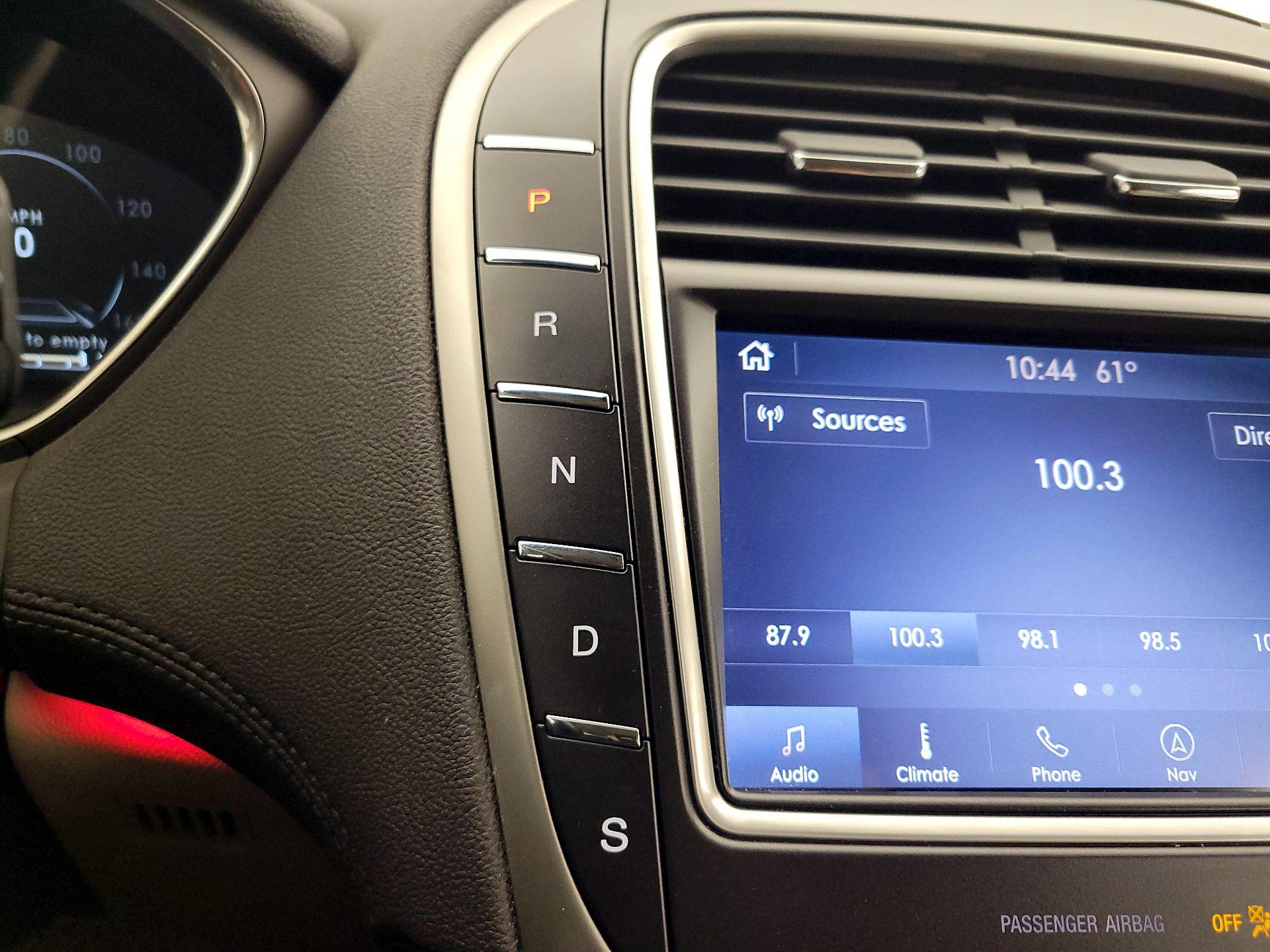 Thumbnail: 2019 Lincoln Nautilus - 18