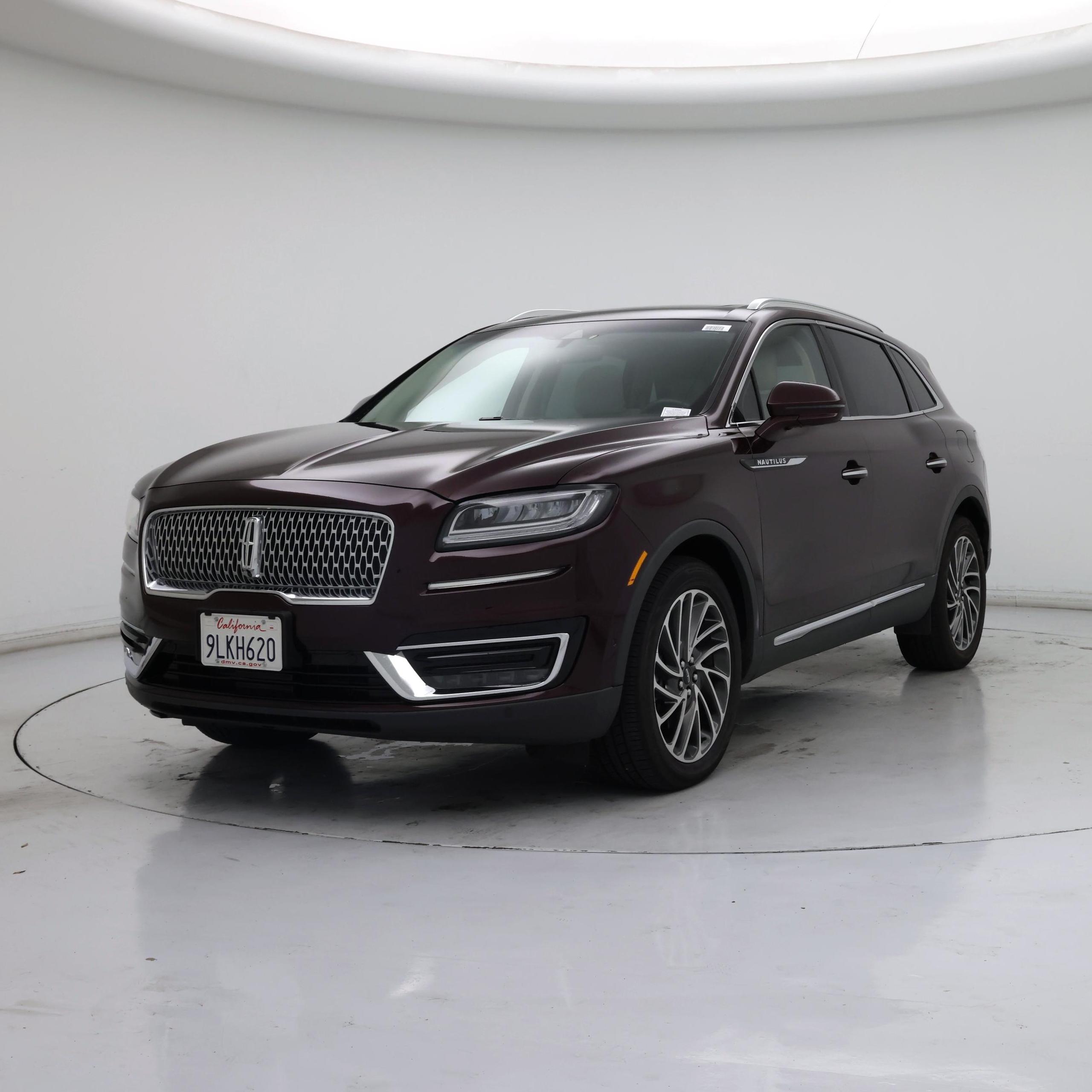 Thumbnail: 2019 Lincoln Nautilus - 4