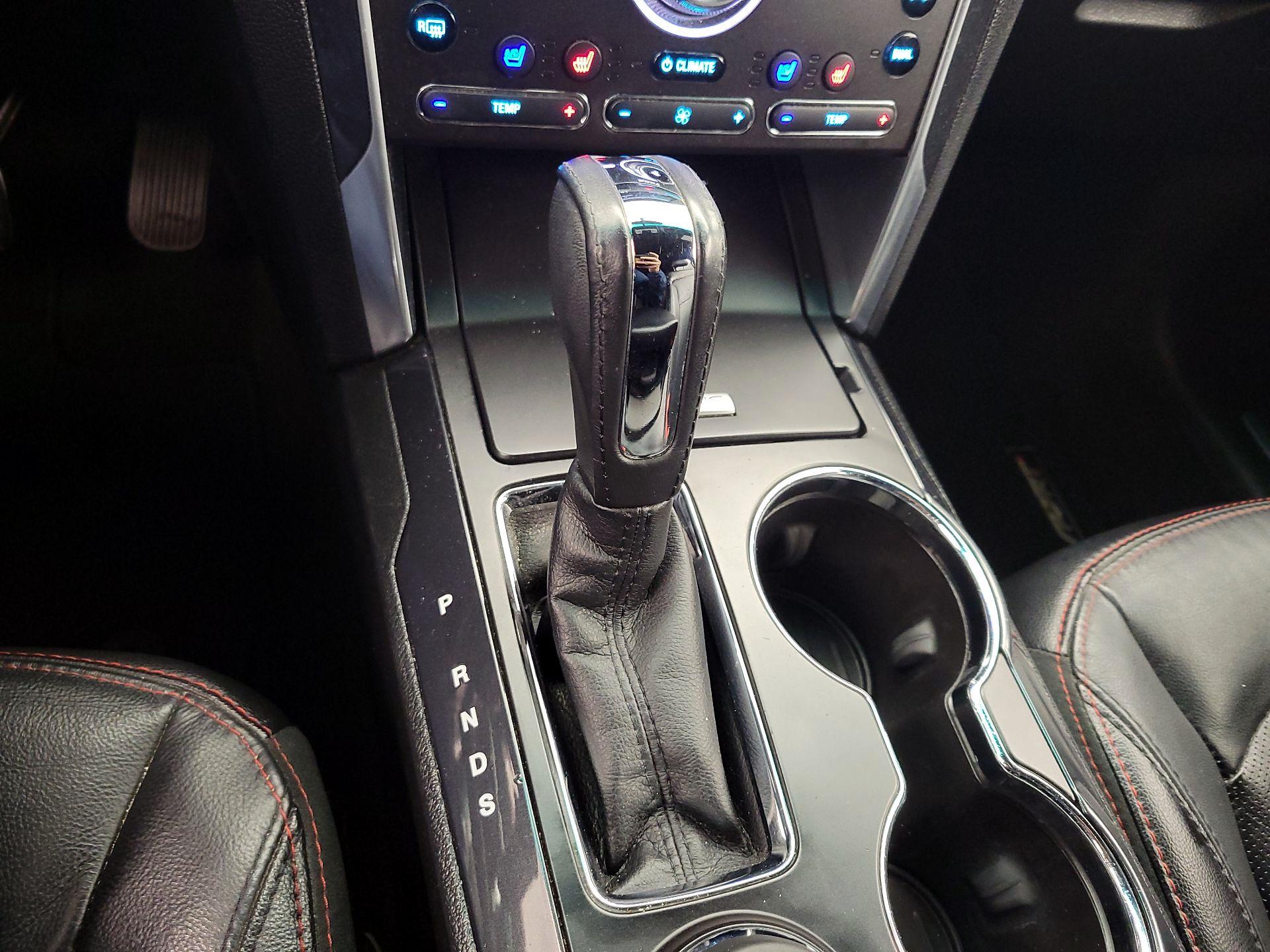 Thumbnail: 2016 Ford Explorer - 18