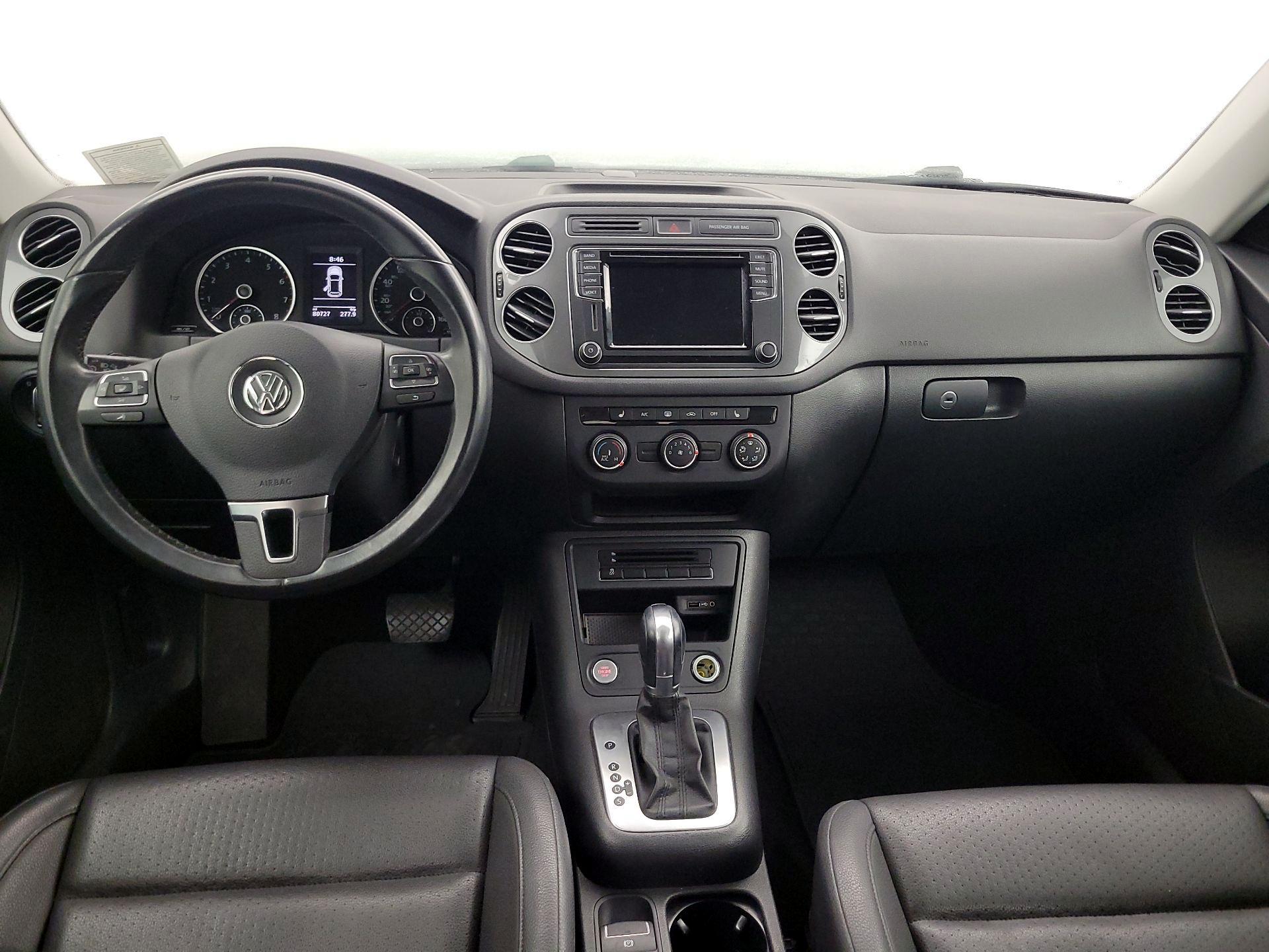 Thumbnail: 2017 Volkswagen Tiguan - 9