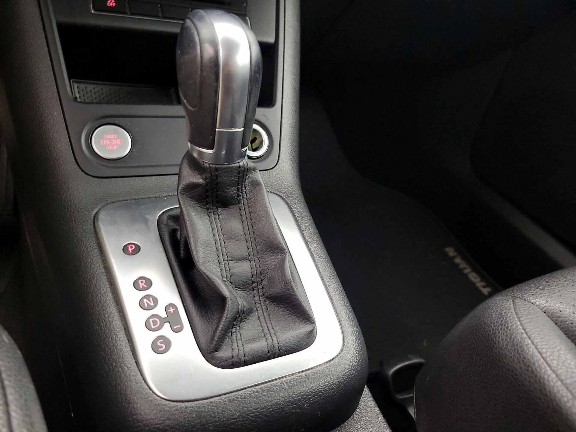 Thumbnail: 2017 Volkswagen Tiguan - 17