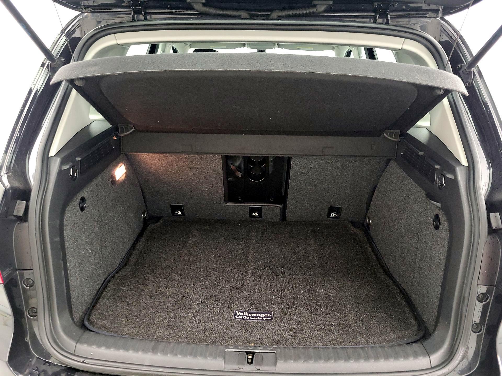 Thumbnail: 2017 Volkswagen Tiguan - 20