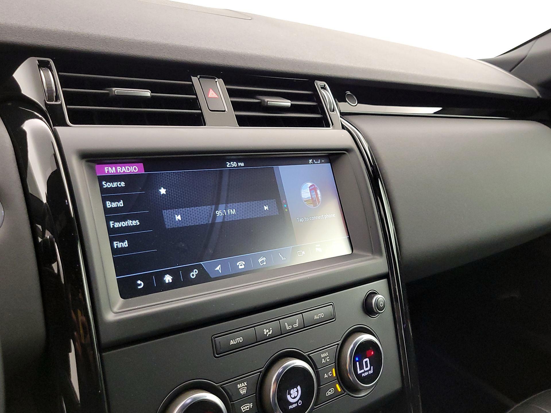 Thumbnail: 2019 Land Rover Discovery - 15