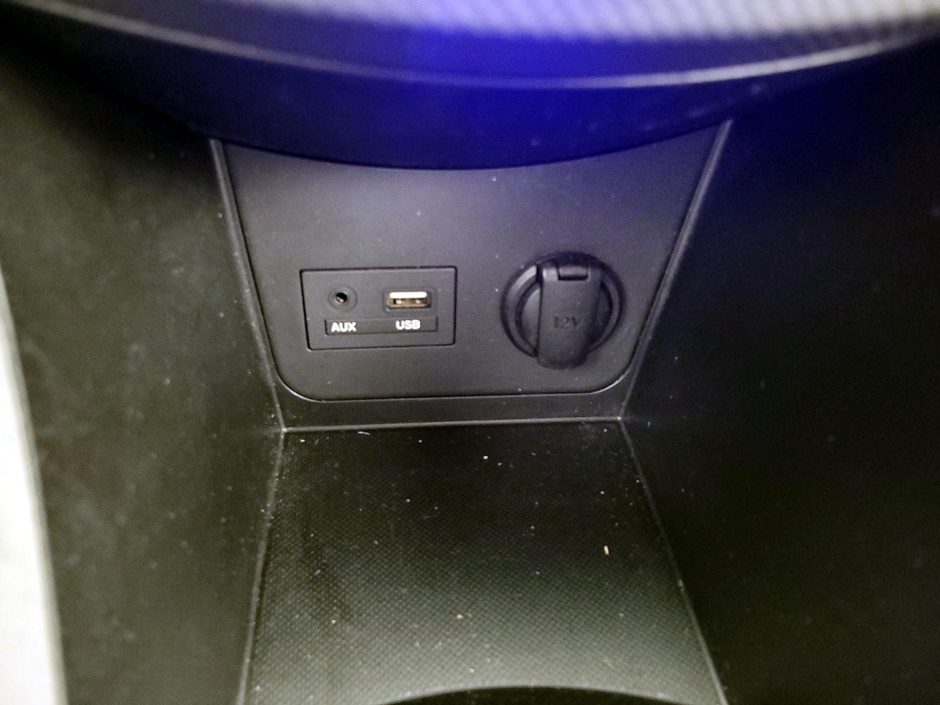 Thumbnail: 2017 Hyundai Accent - 17