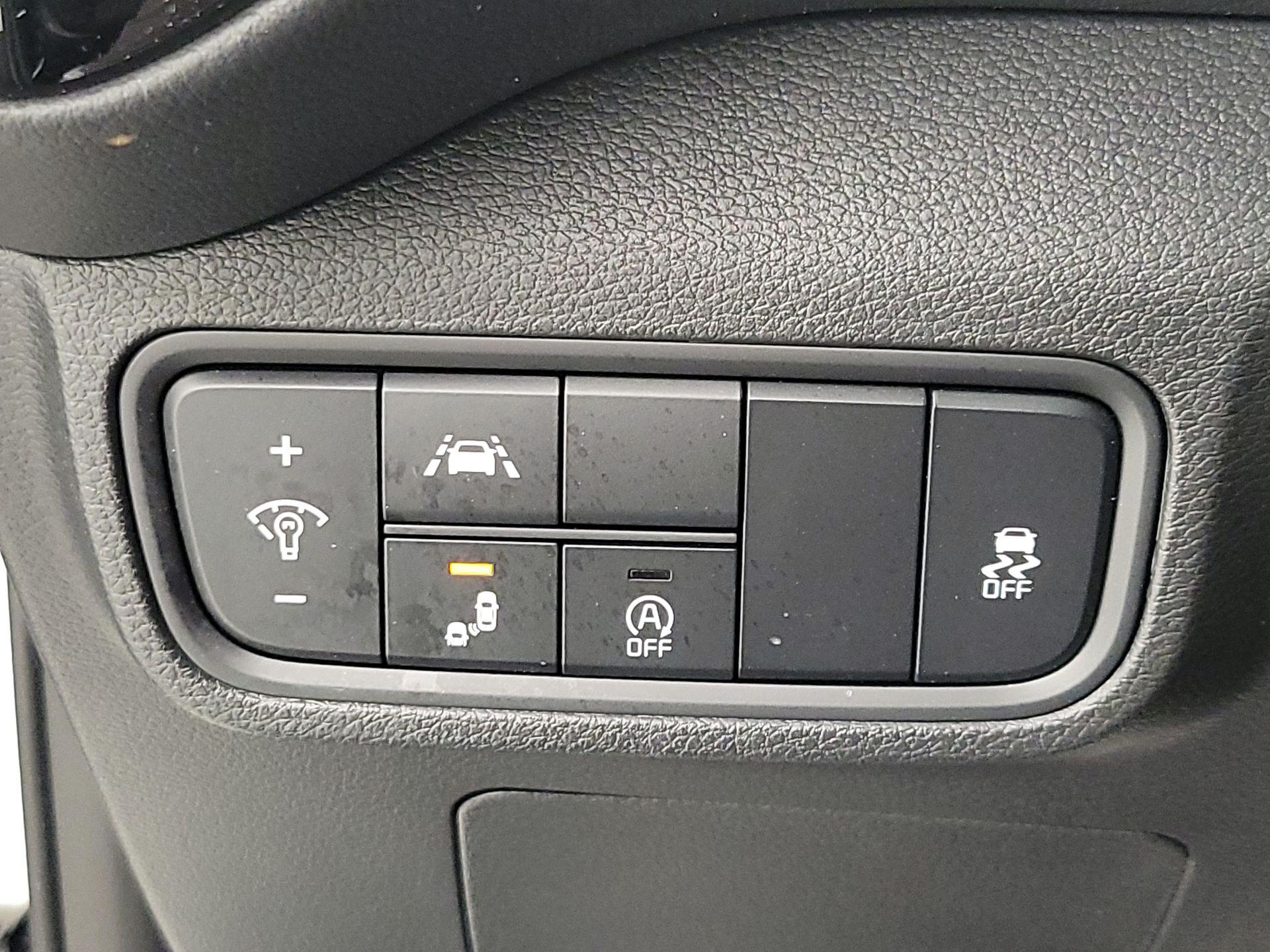 Thumbnail: 2022 Kia Soul - 13