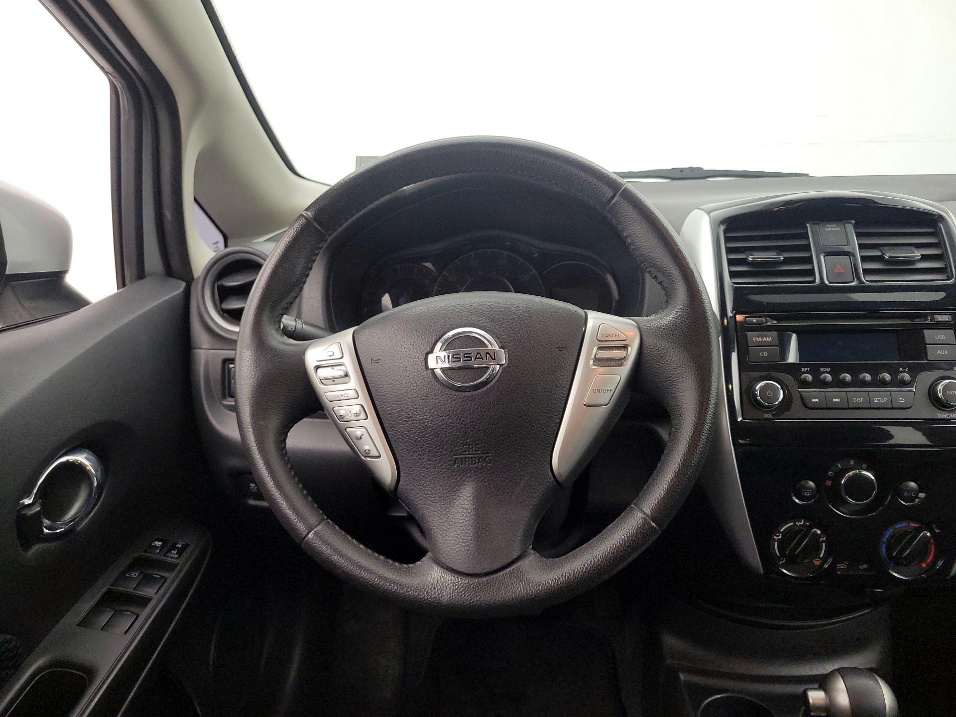 Thumbnail: 2015 Nissan Versa Note - 10