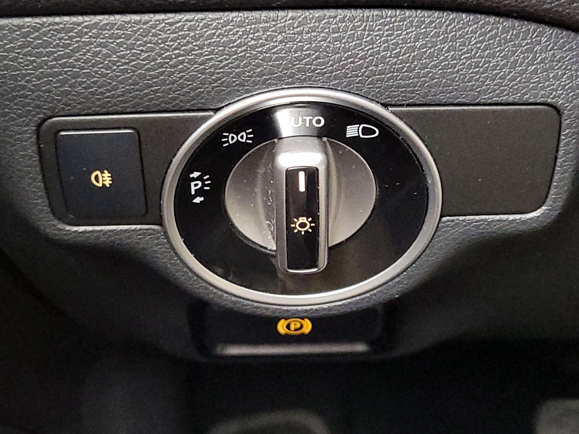 Thumbnail: 2015 Mercedes-Benz GLA - 13