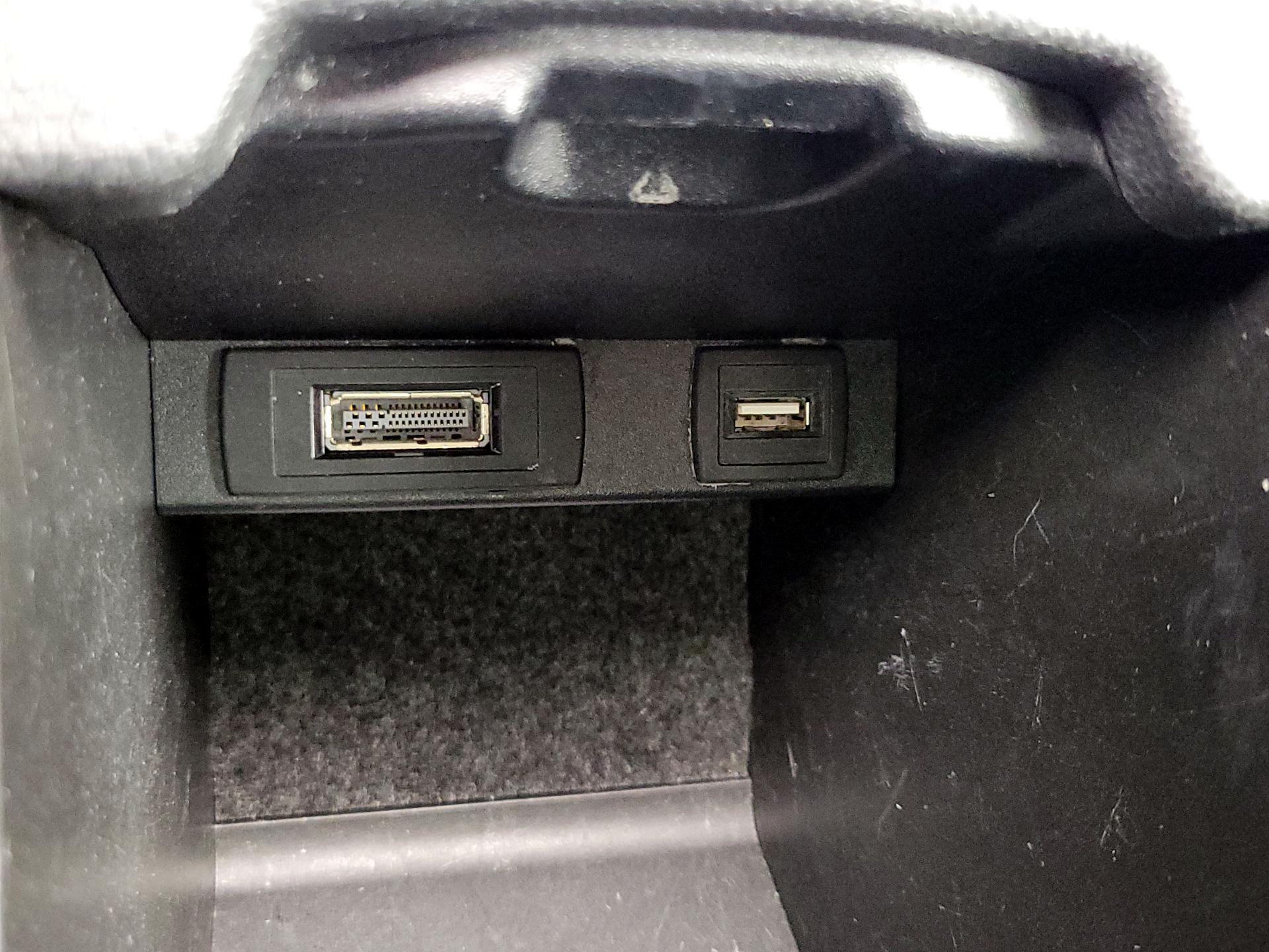 Thumbnail: 2015 Mercedes-Benz GLA - 19