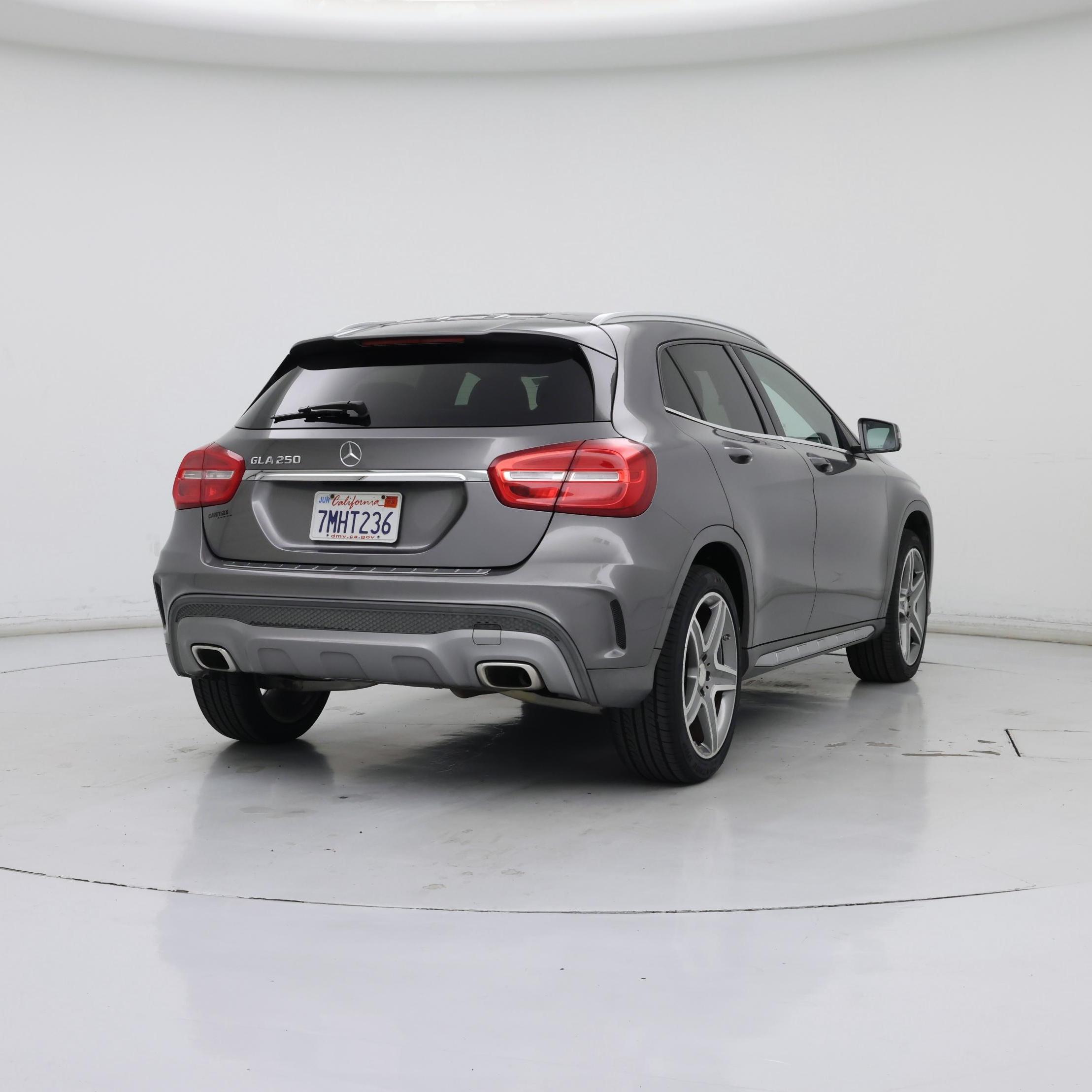 Thumbnail: 2015 Mercedes-Benz GLA - 8