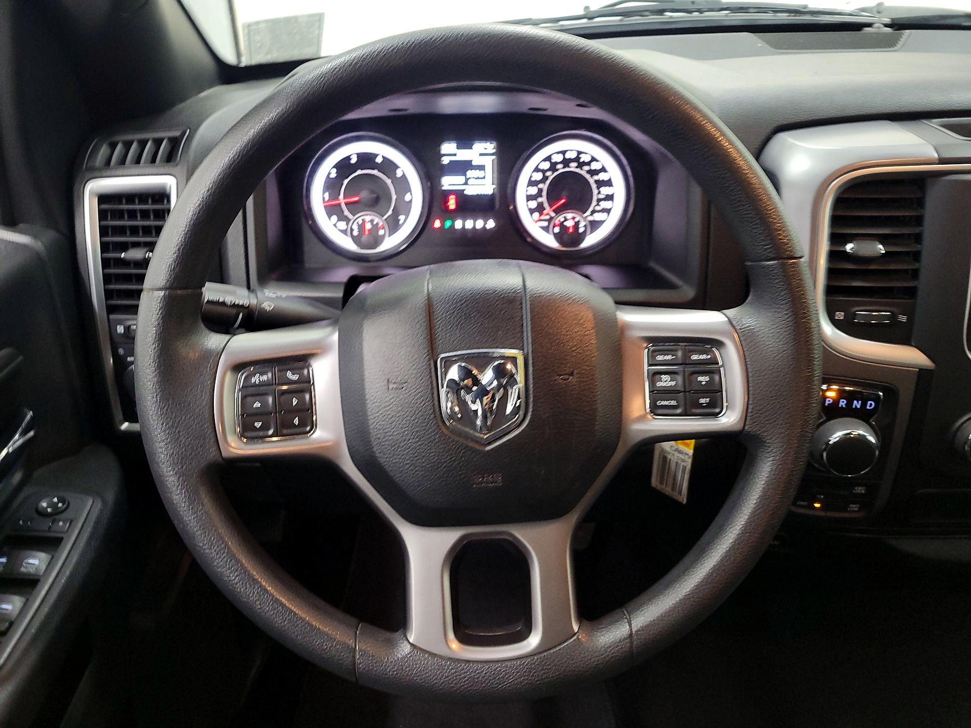 Thumbnail: 2024 RAM 1500 Classic - 10