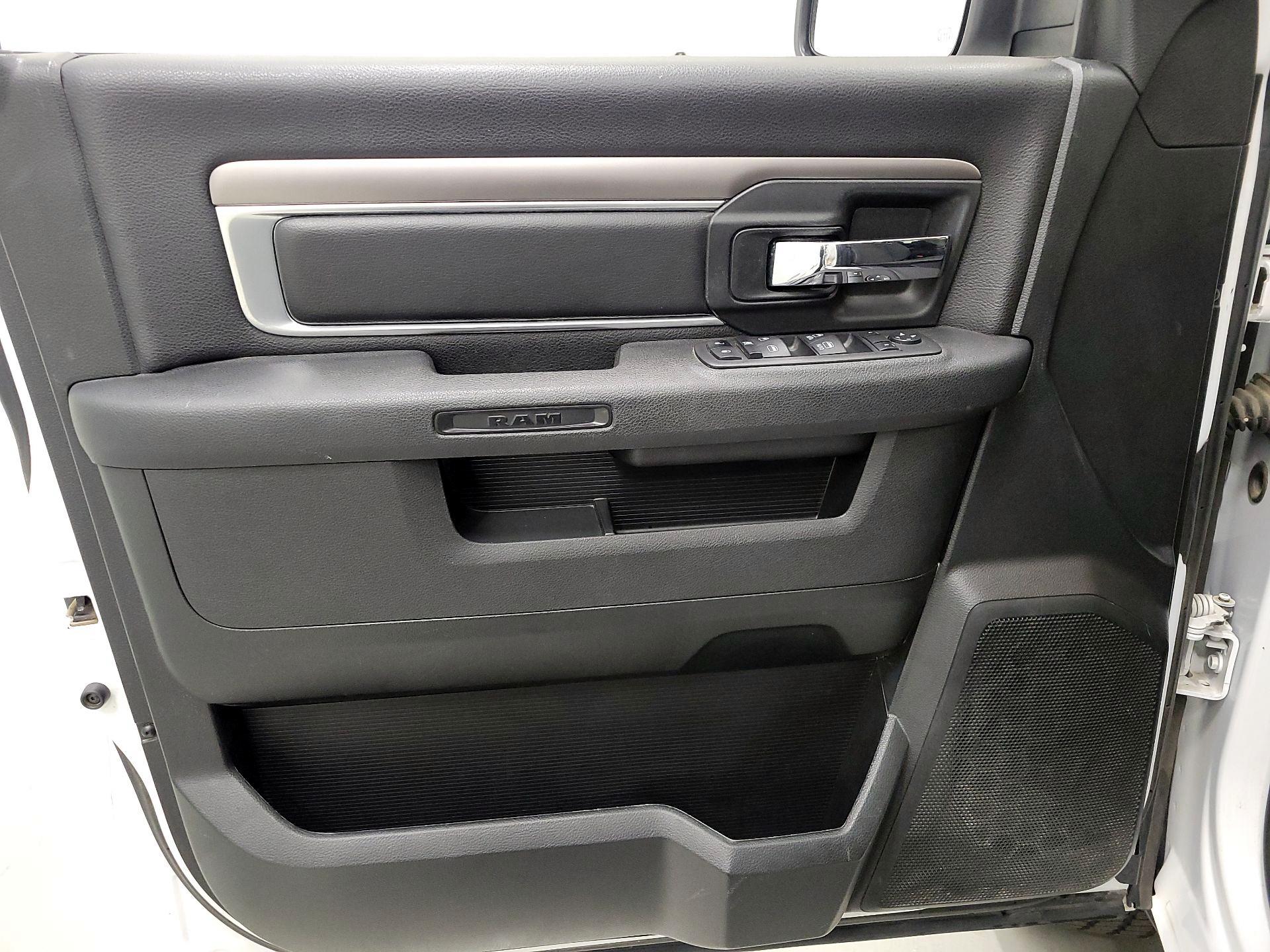 Thumbnail: 2024 RAM 1500 Classic - 12