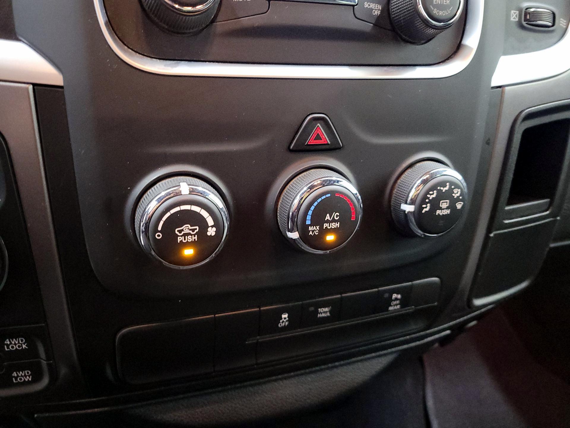 Thumbnail: 2024 RAM 1500 Classic - 16