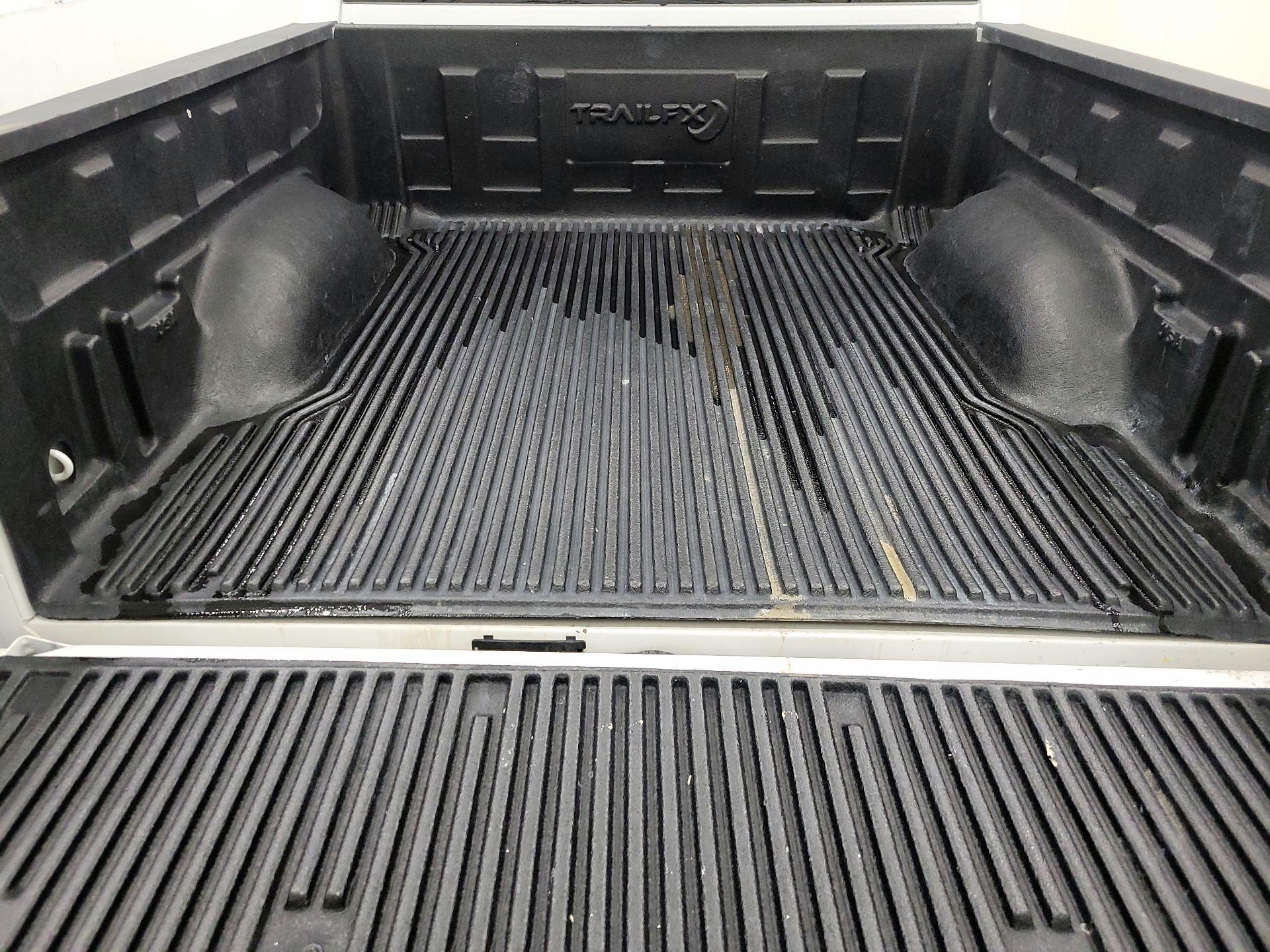 Thumbnail: 2024 RAM 1500 Classic - 20