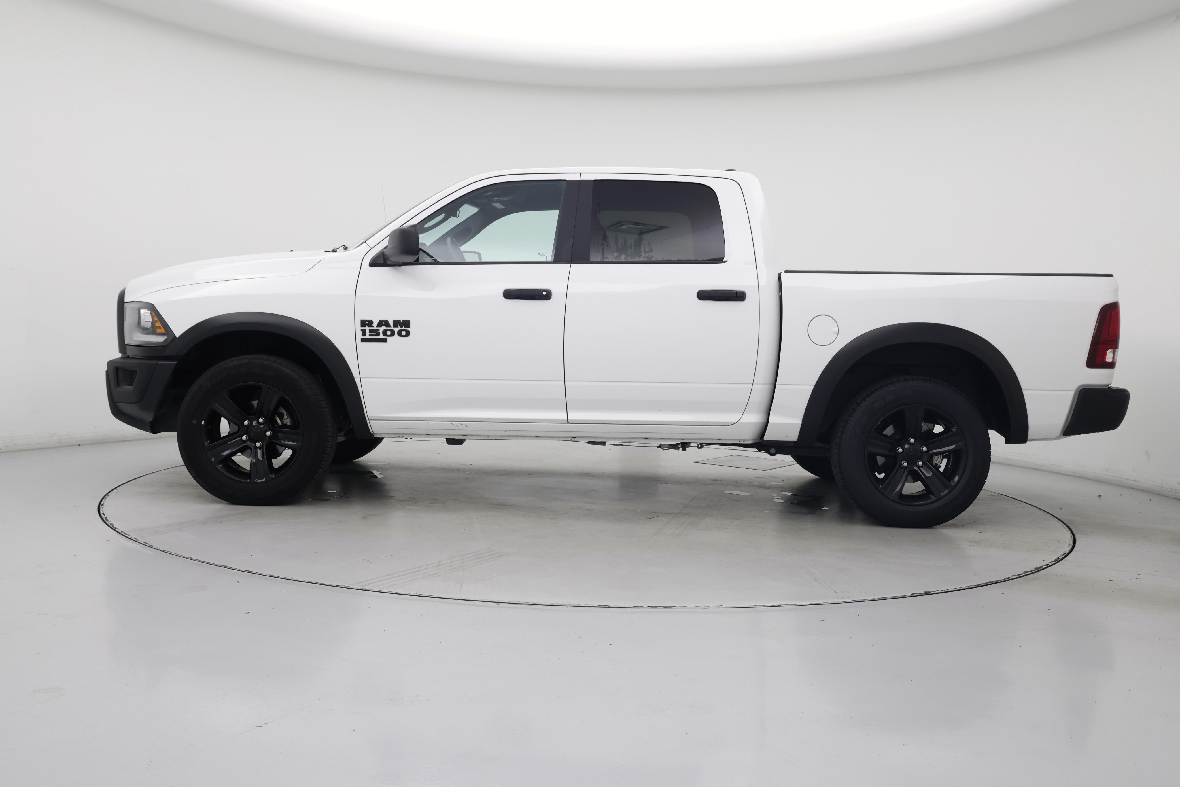 Thumbnail: 2024 RAM 1500 Classic - 3