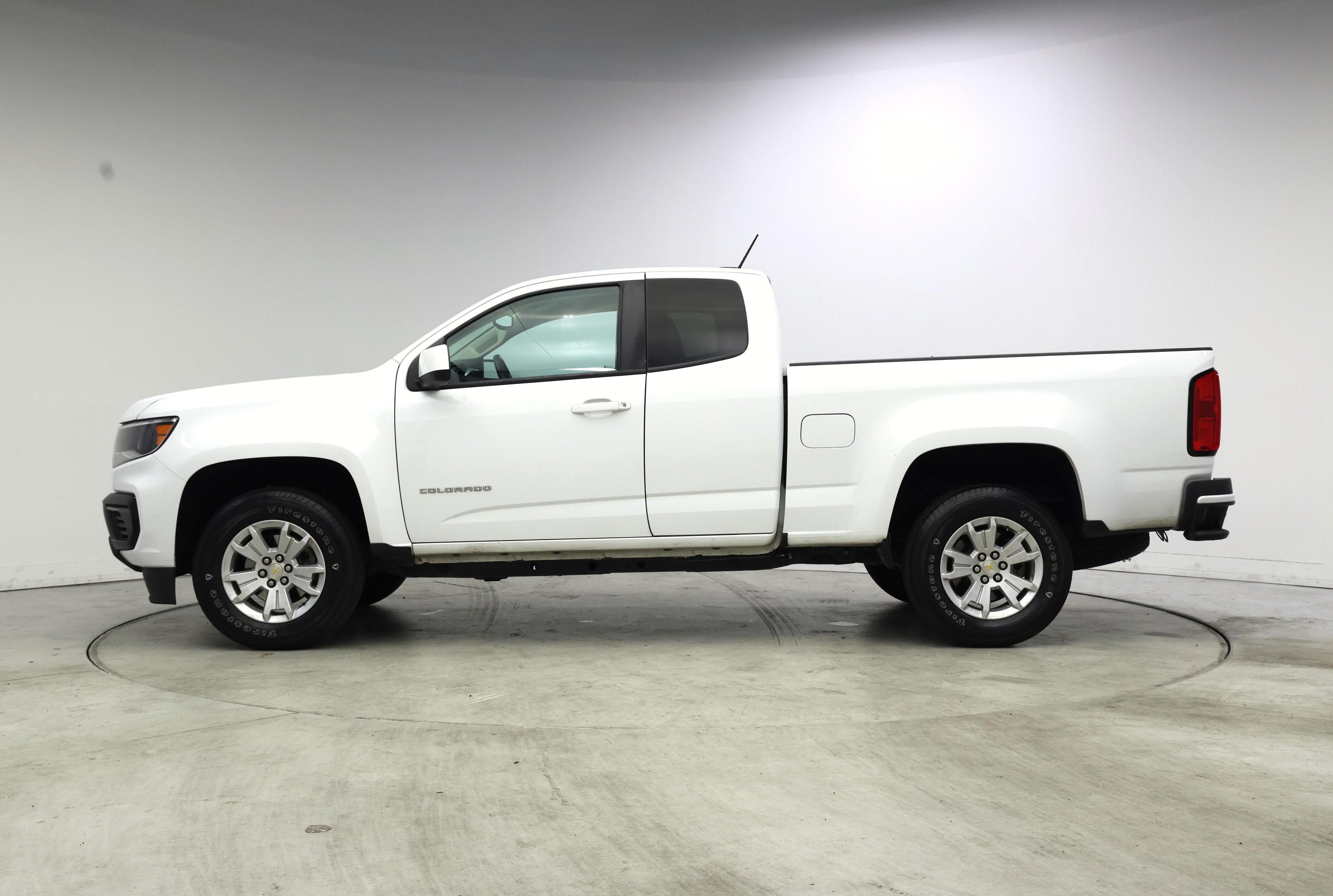 Thumbnail: 2022 Chevrolet Colorado - 3