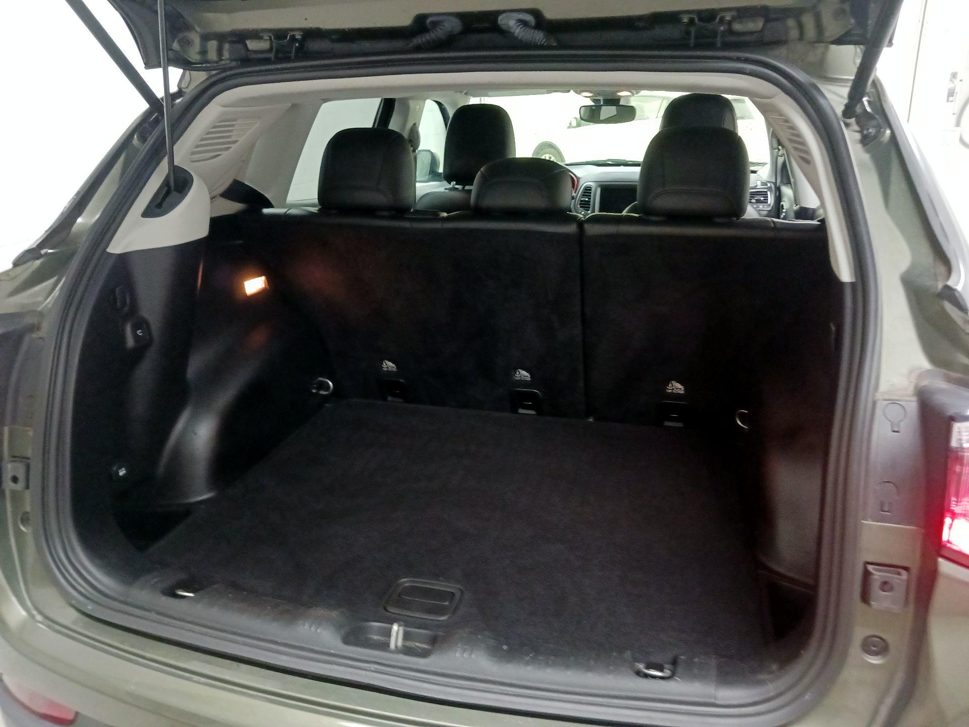 Thumbnail: 2021 Jeep Compass - 18