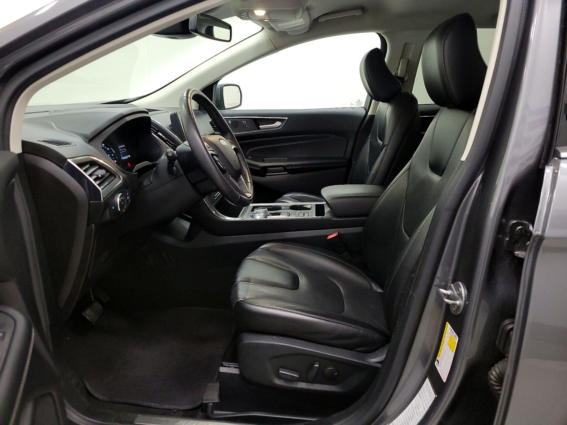 Thumbnail: 2022 Ford Edge - 11