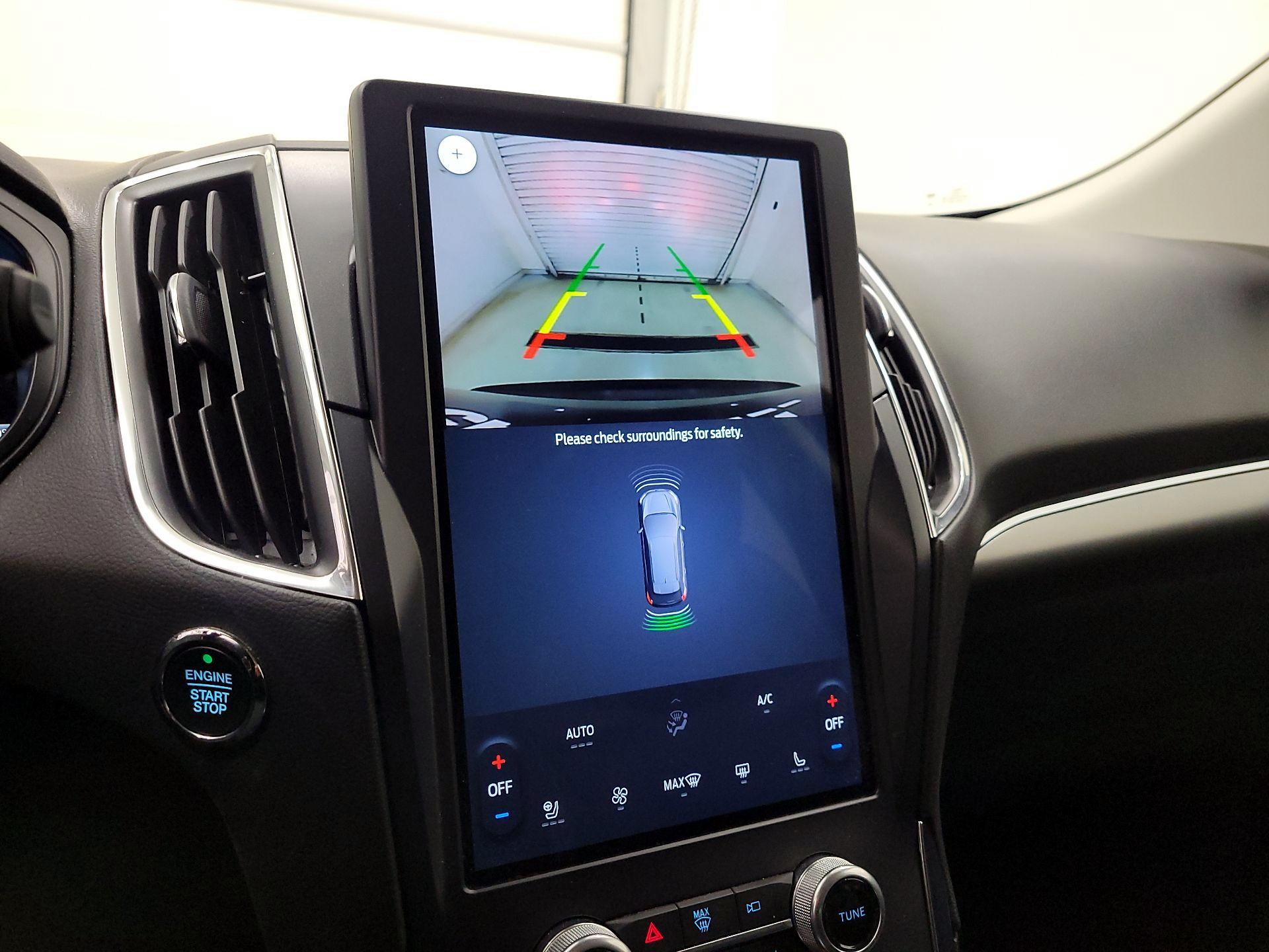 Thumbnail: 2022 Ford Edge - 14