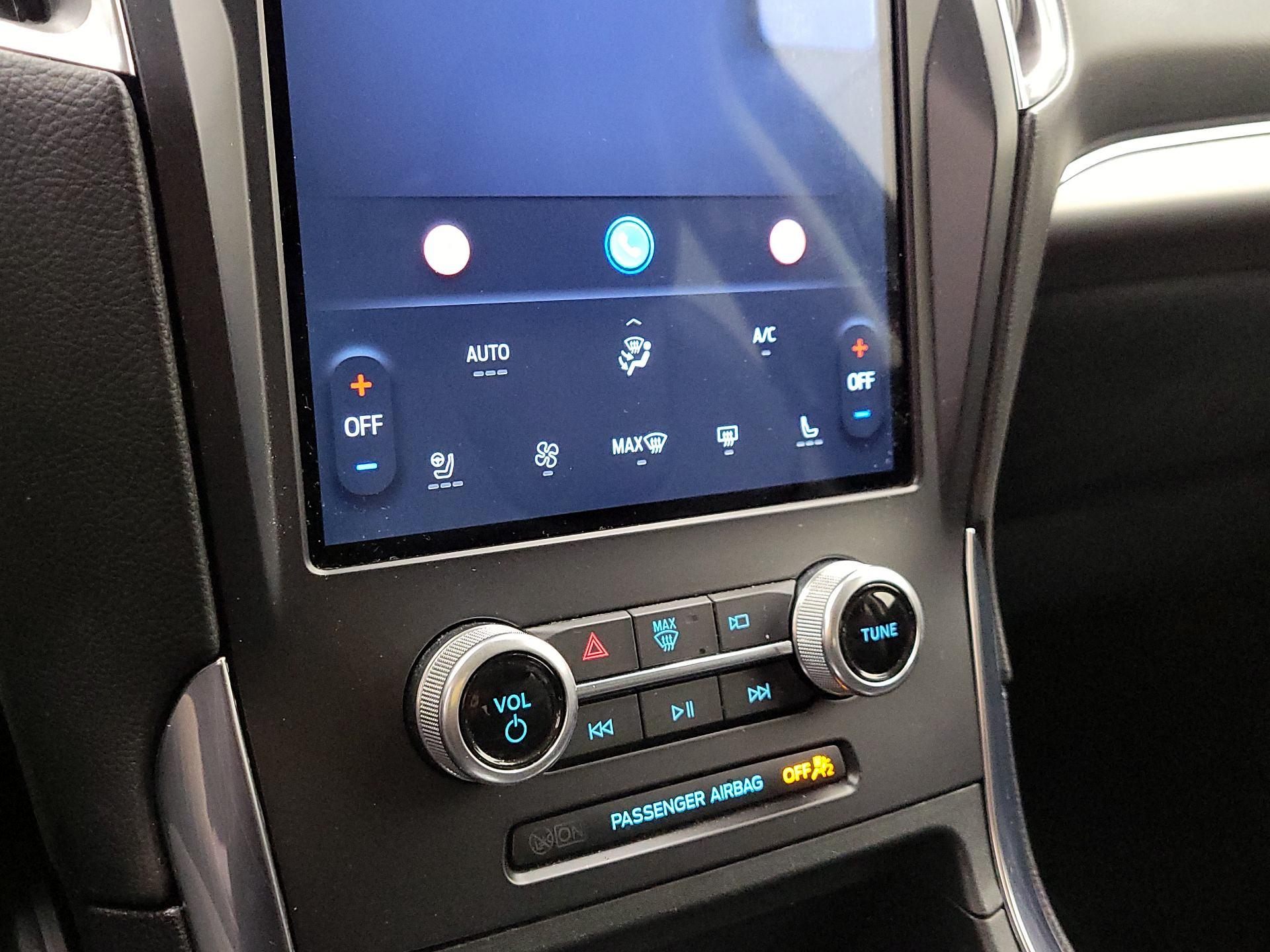 Thumbnail: 2022 Ford Edge - 16