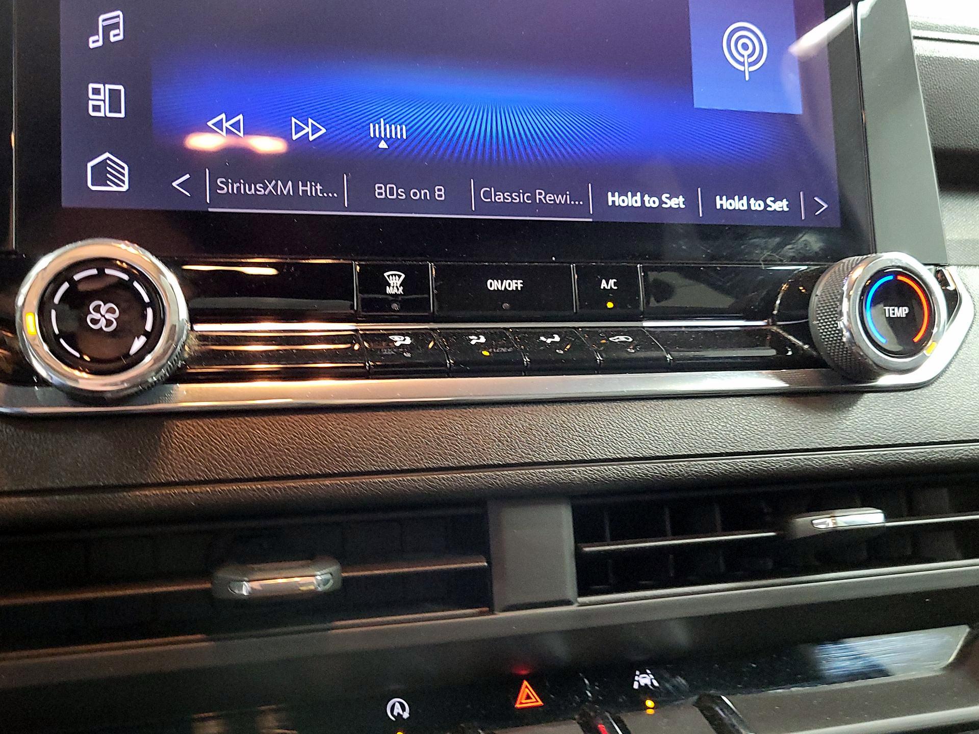 Thumbnail: 2024 Chevrolet Colorado - 16