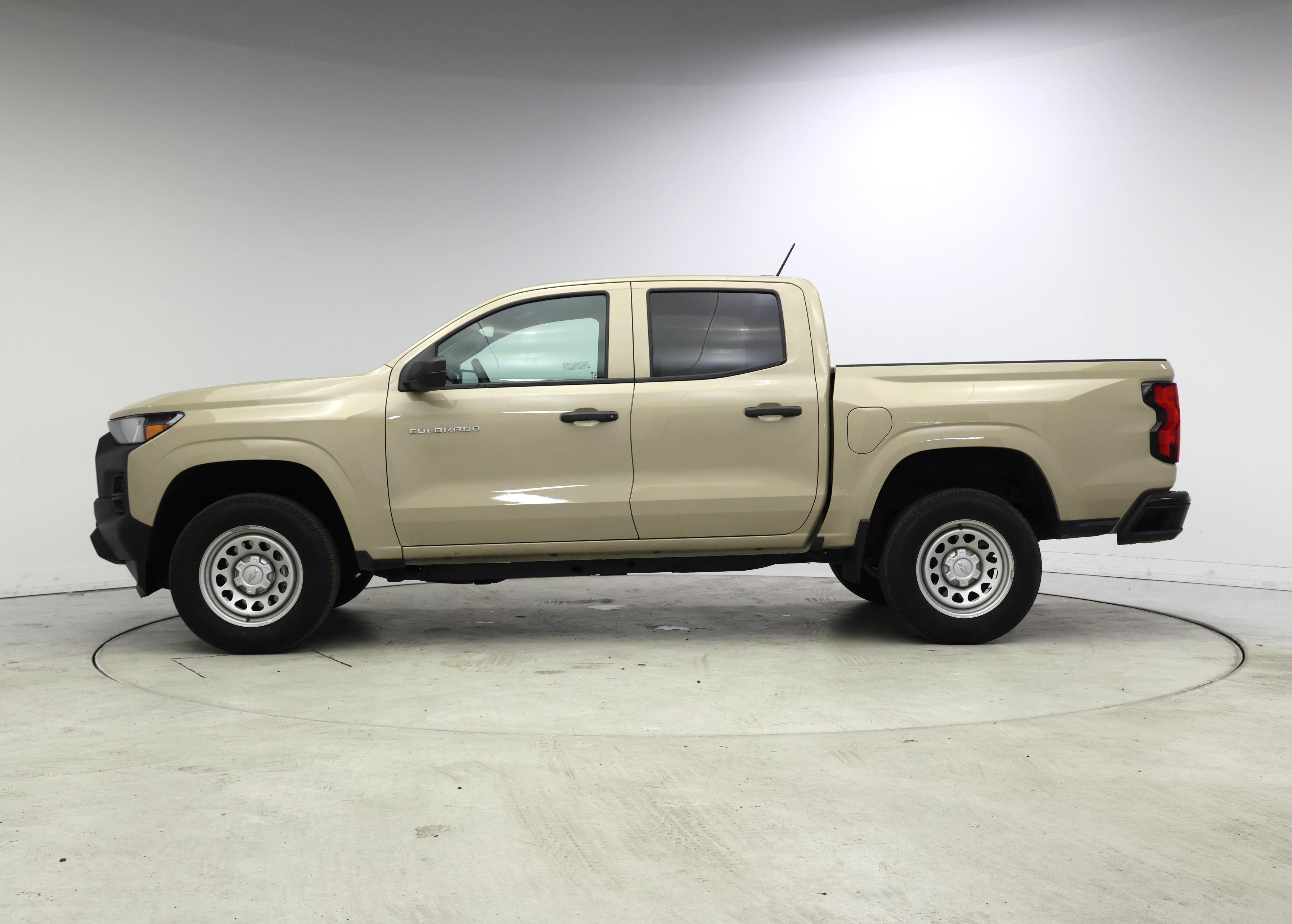 Thumbnail: 2024 Chevrolet Colorado - 3