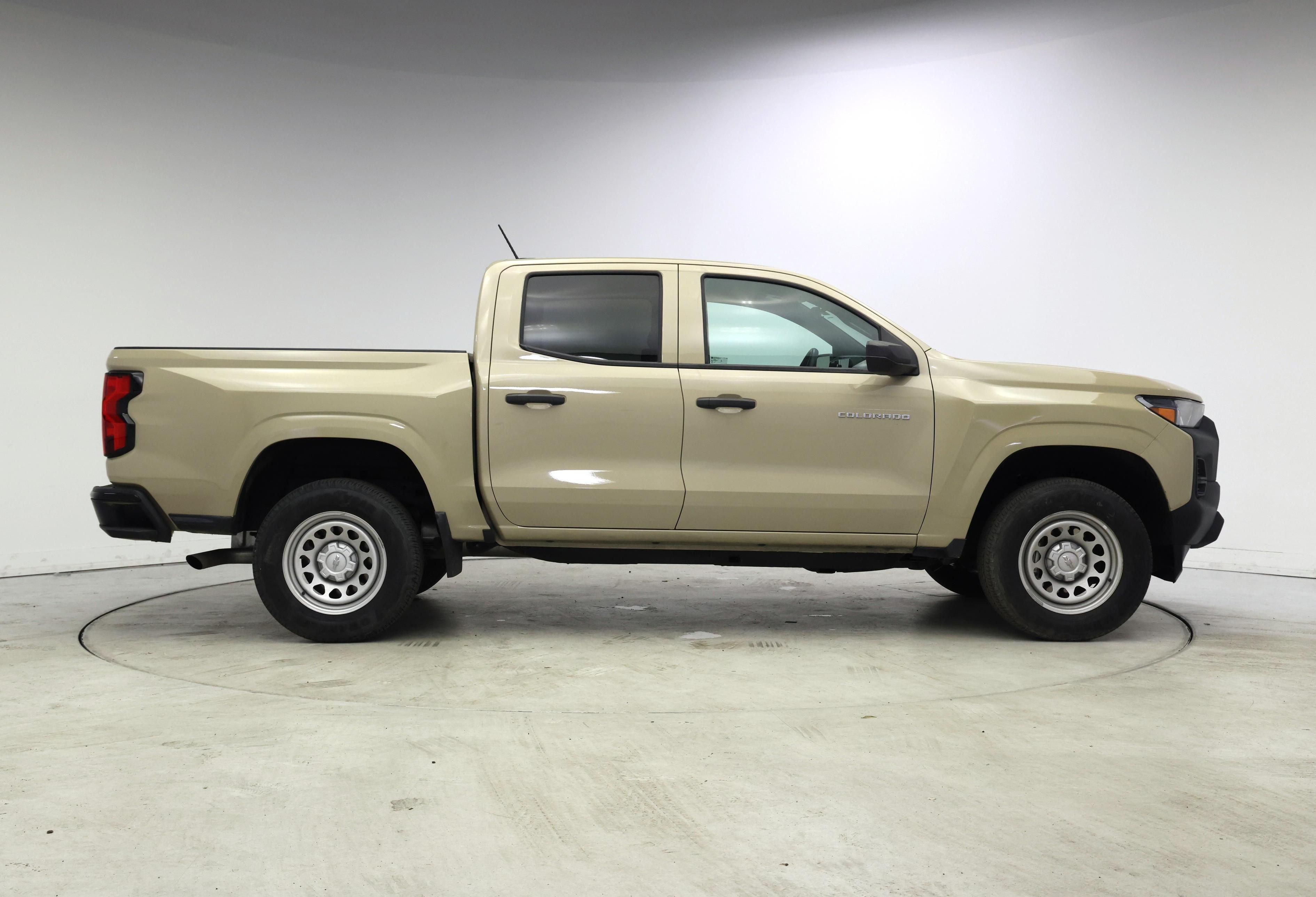 Thumbnail: 2024 Chevrolet Colorado - 7