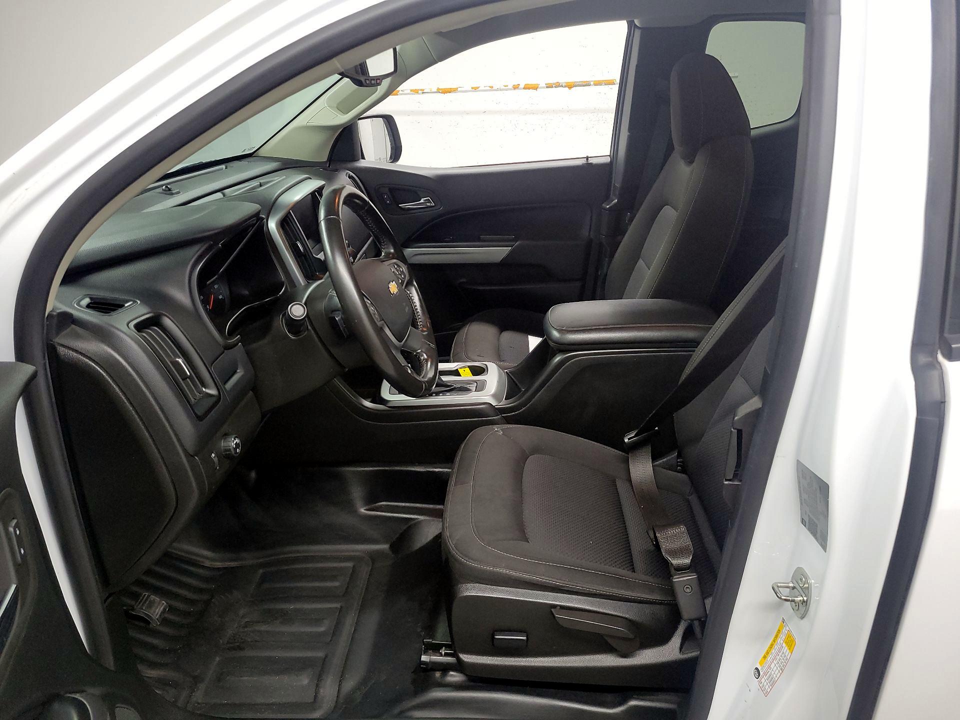 Thumbnail: 2022 Chevrolet Colorado - 11