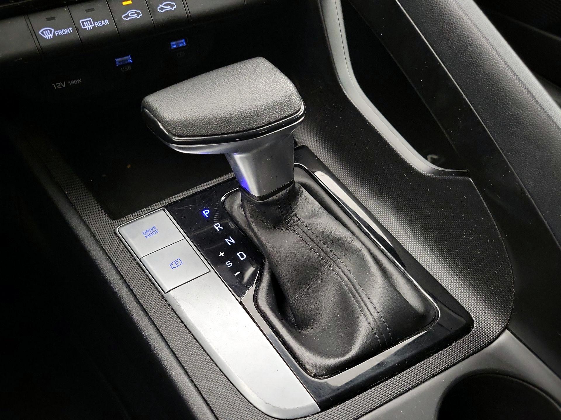 Thumbnail: 2023 Hyundai Elantra - 17