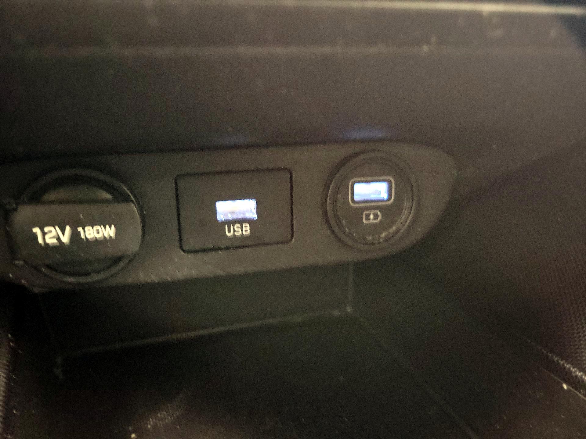 Thumbnail: 2023 Hyundai Elantra - 18