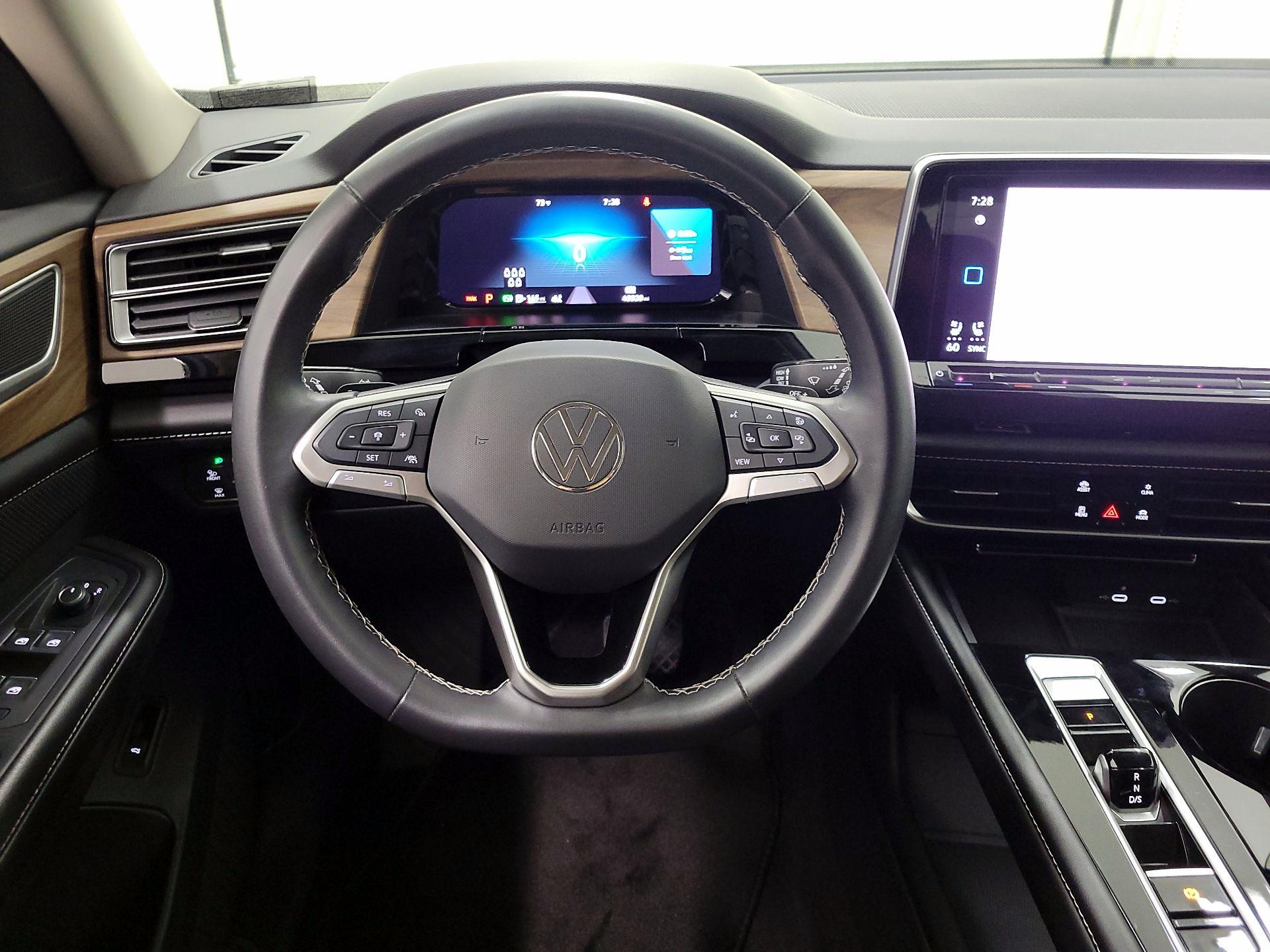 Thumbnail: 2024 Volkswagen Atlas - 10