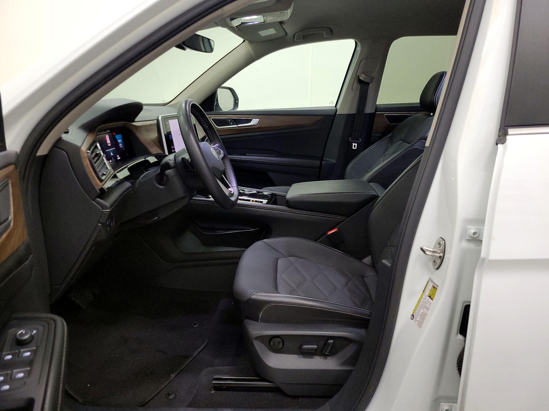 Thumbnail: 2024 Volkswagen Atlas - 11