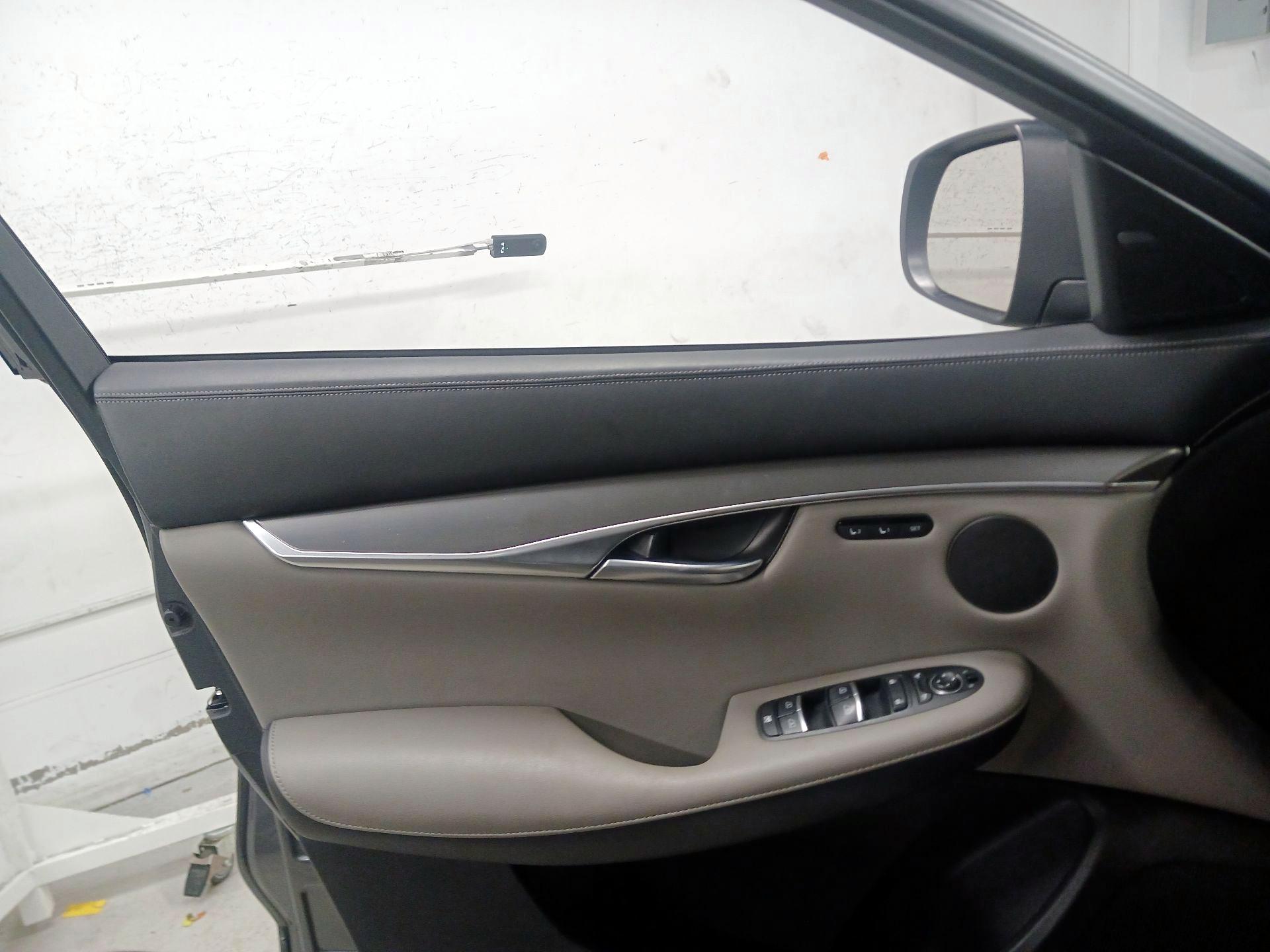 Thumbnail: 2023 INFINITI QX50 - 12