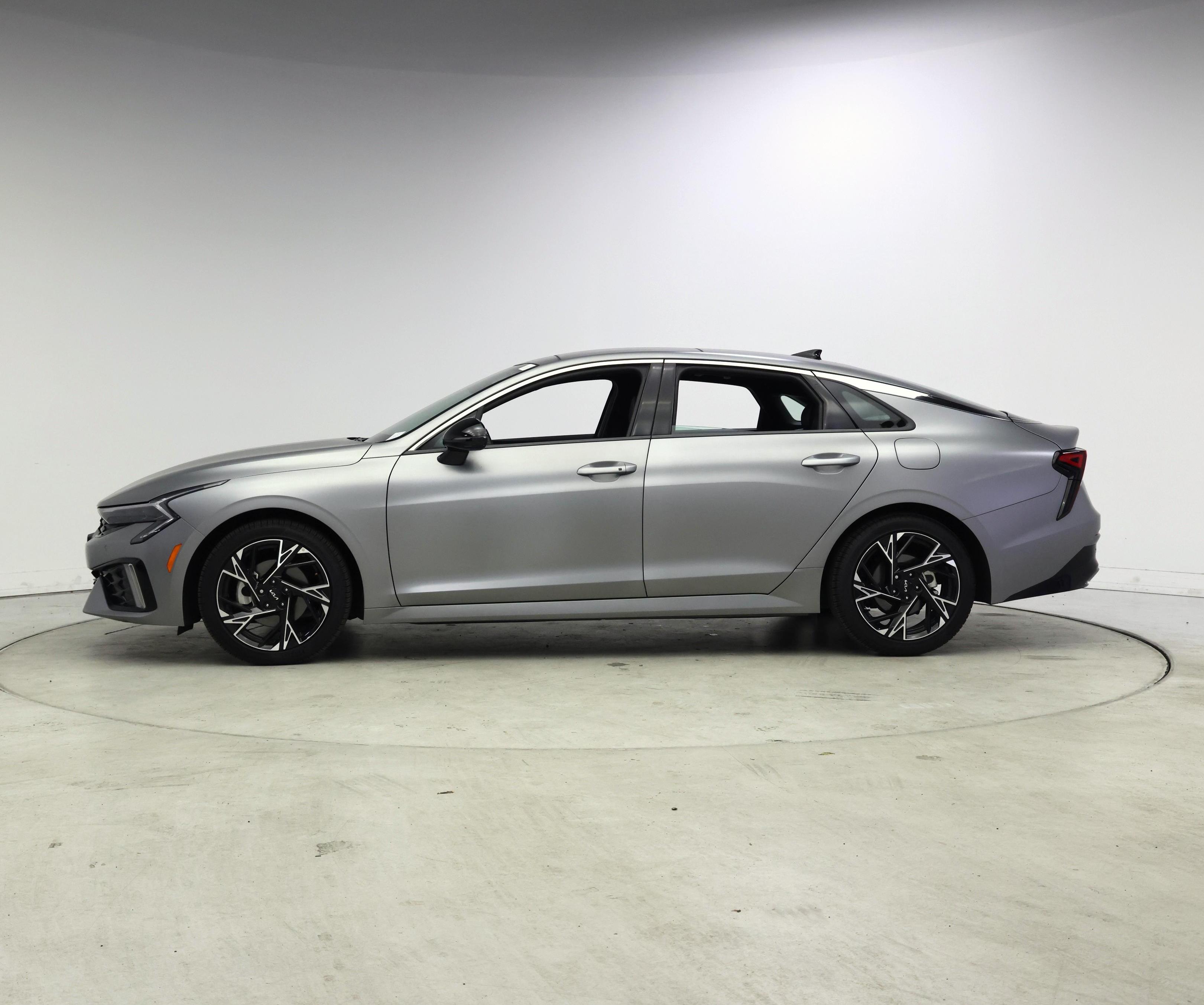 Thumbnail: 2025 Kia K5 - 3