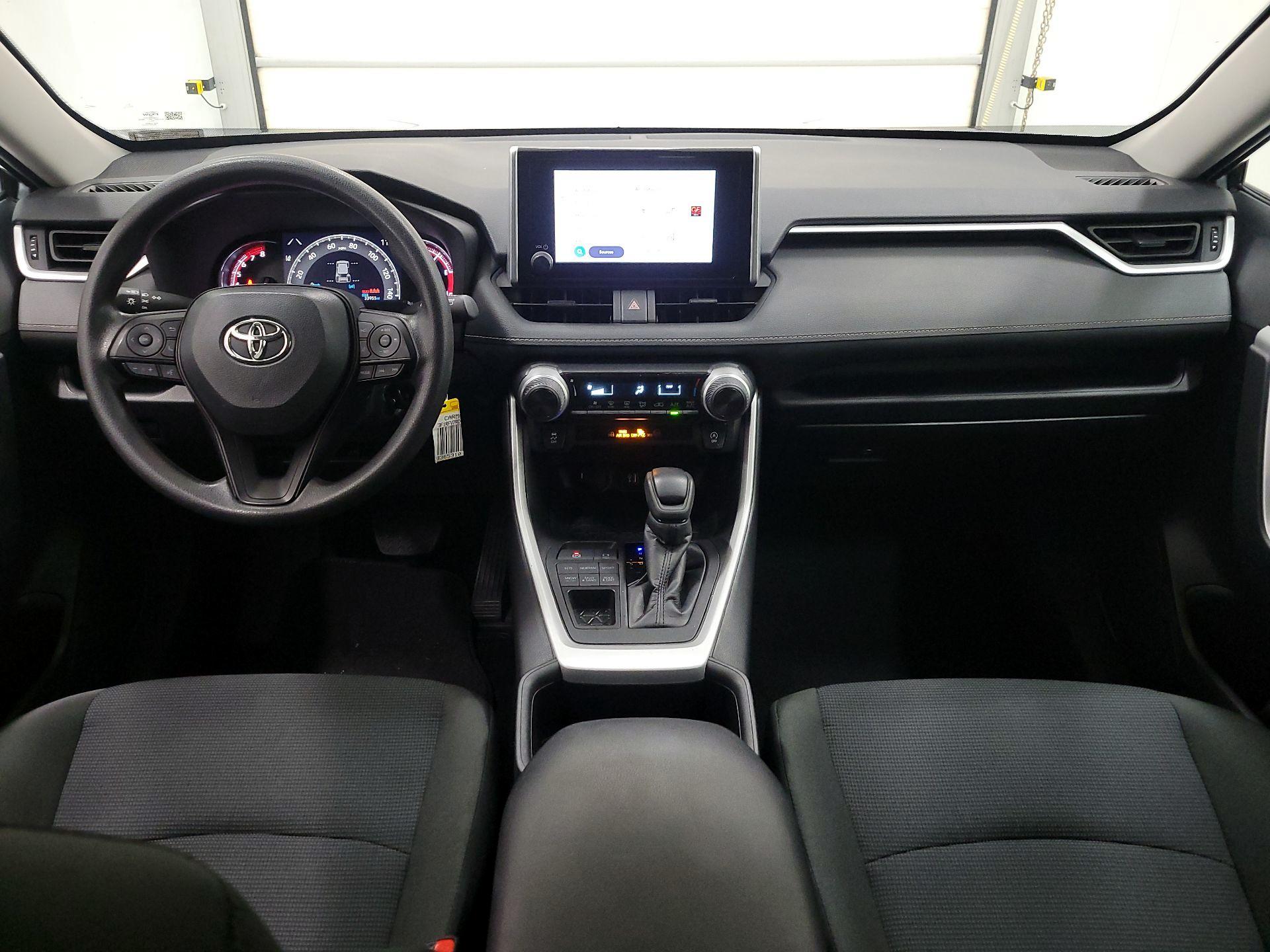 Thumbnail: 2024 Toyota RAV4 - 9