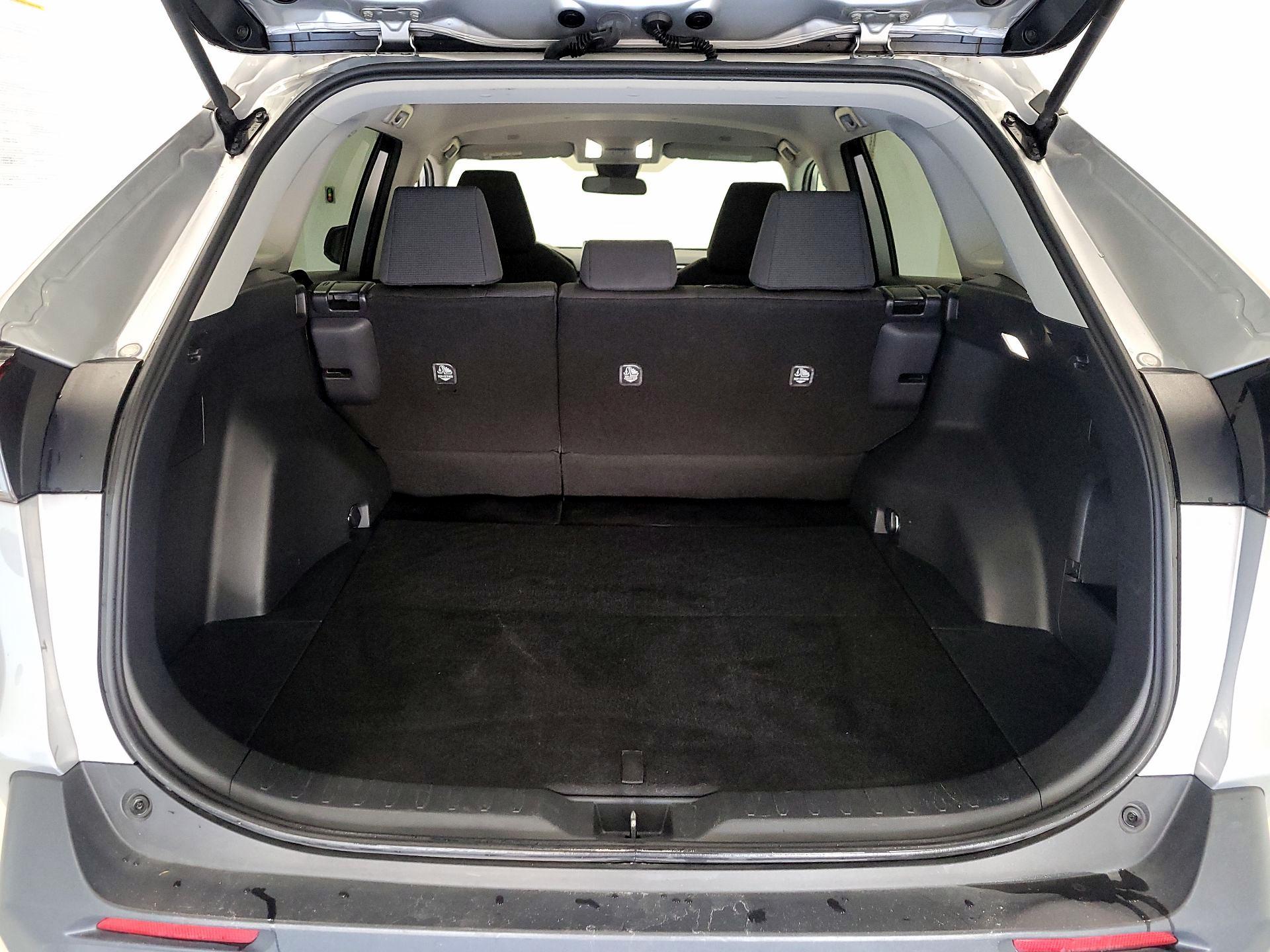 Thumbnail: 2024 Toyota RAV4 - 20