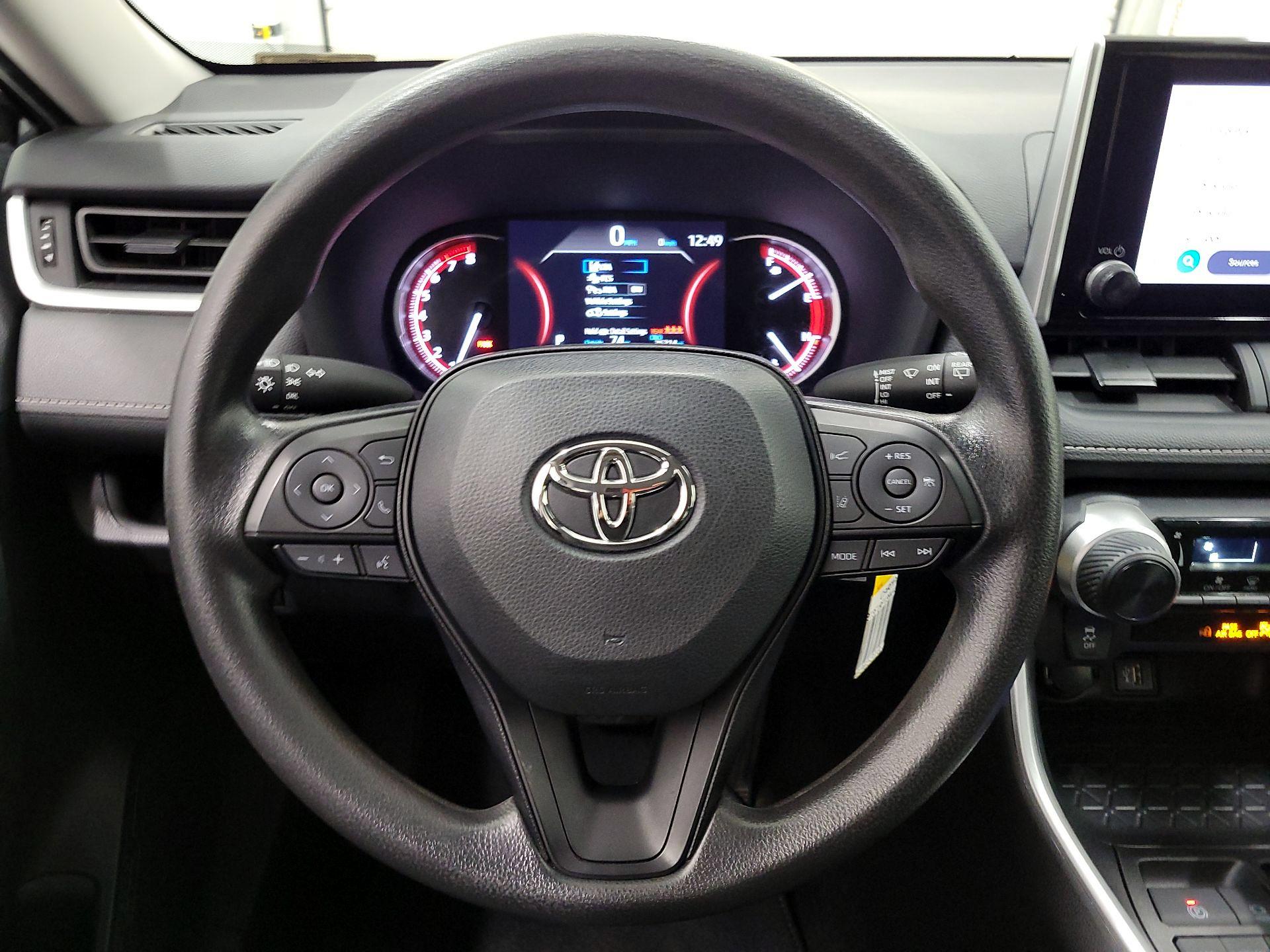 Thumbnail: 2024 Toyota RAV4 - 10