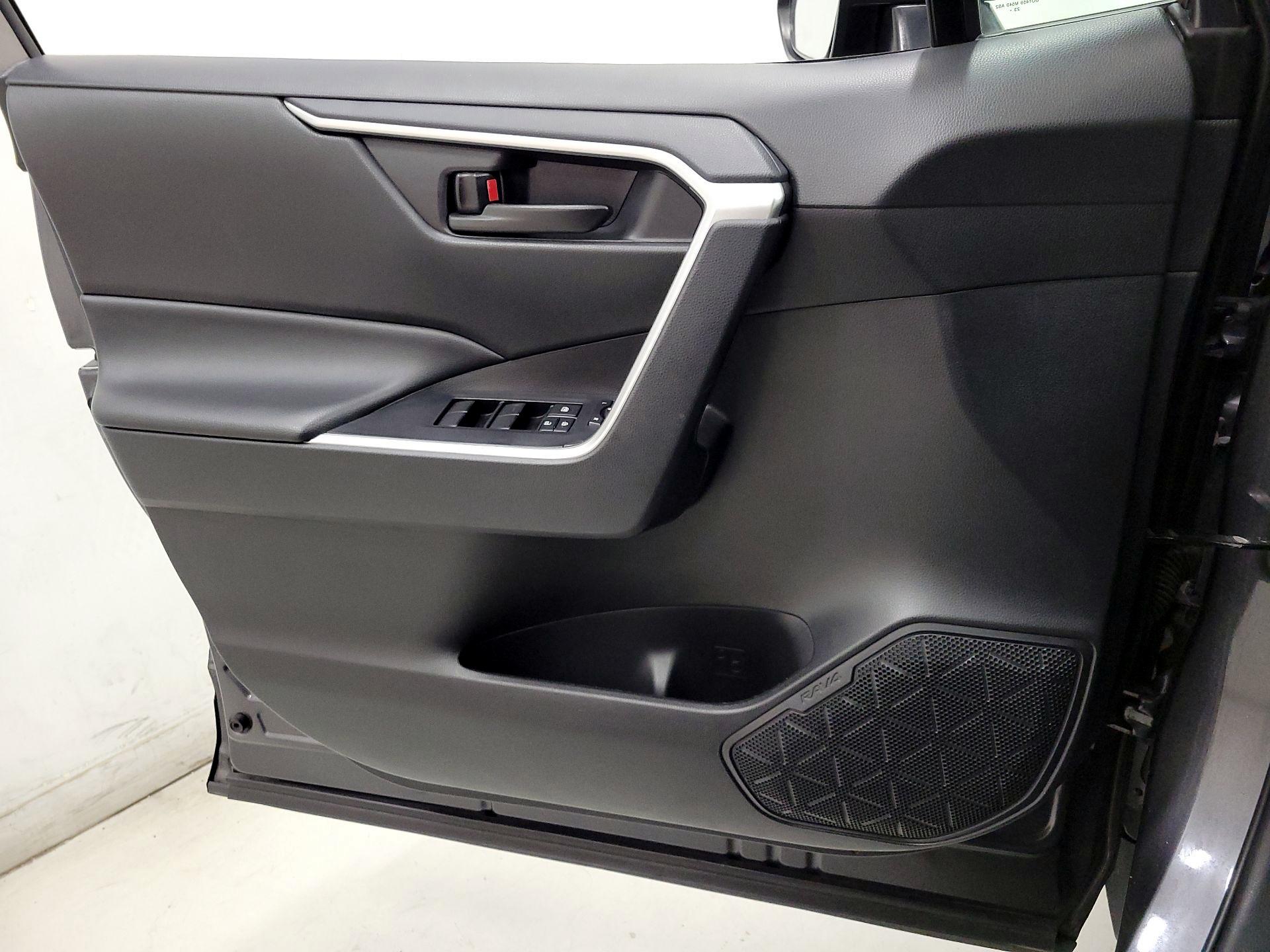 Thumbnail: 2024 Toyota RAV4 - 12