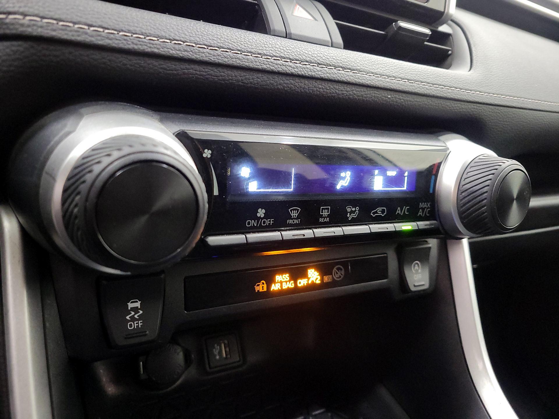 Thumbnail: 2024 Toyota RAV4 - 16