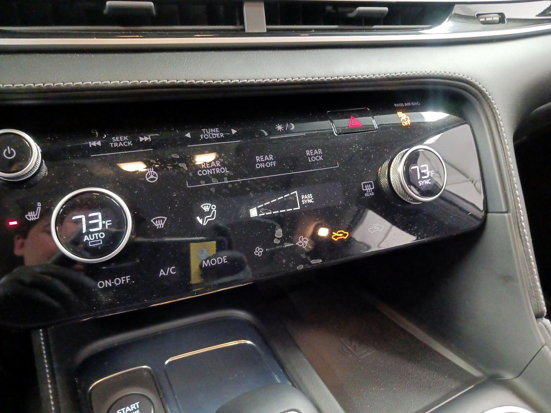 Thumbnail: 2023 INFINITI QX60 - 14