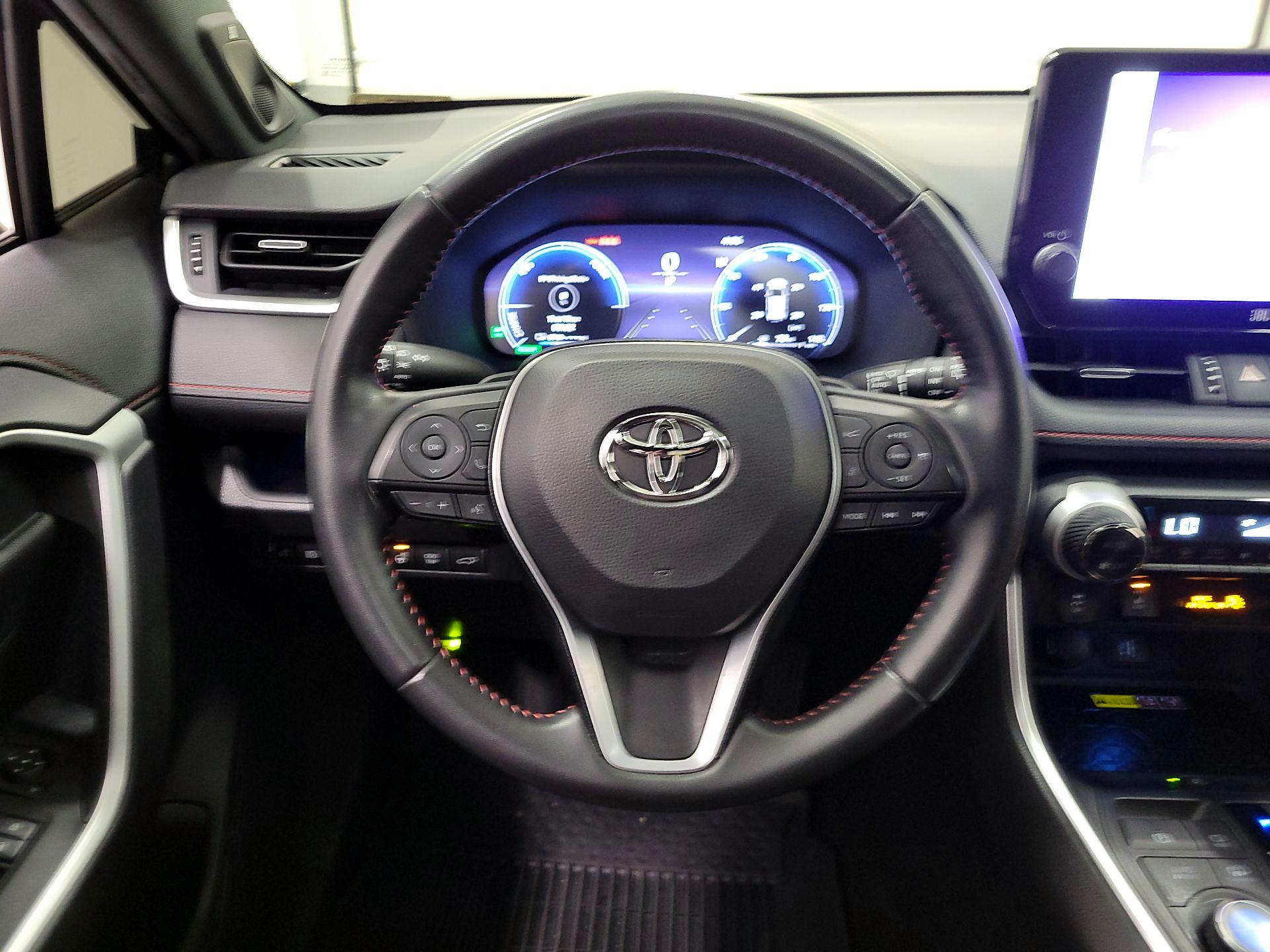 Thumbnail: 2023 Toyota RAV4 - 10