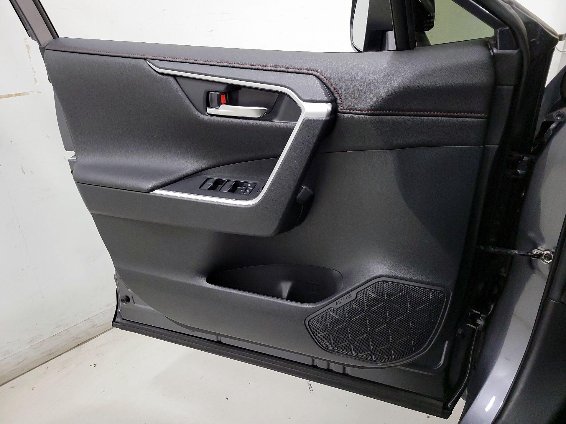 Thumbnail: 2023 Toyota RAV4 - 12