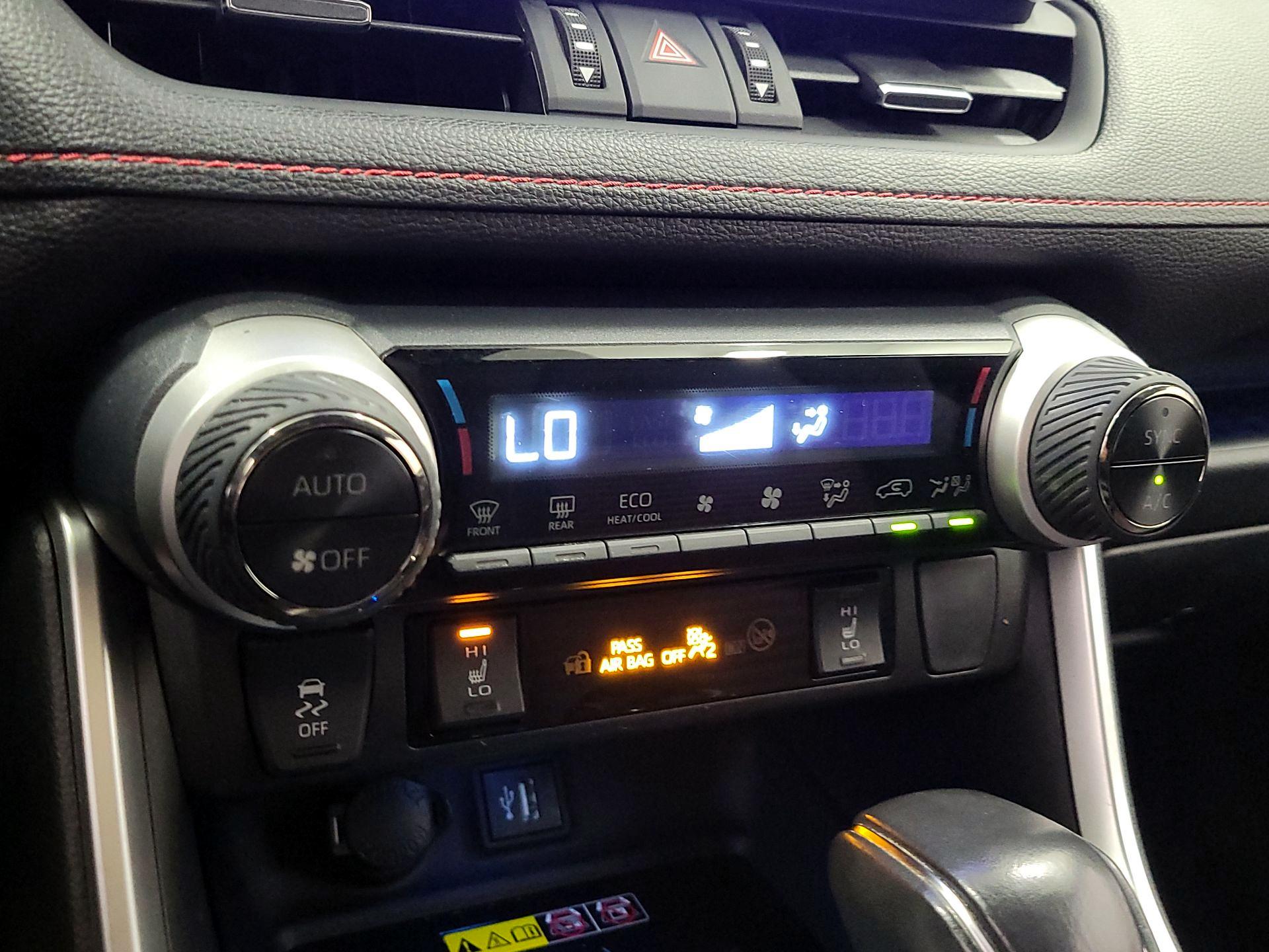 Thumbnail: 2023 Toyota RAV4 - 16