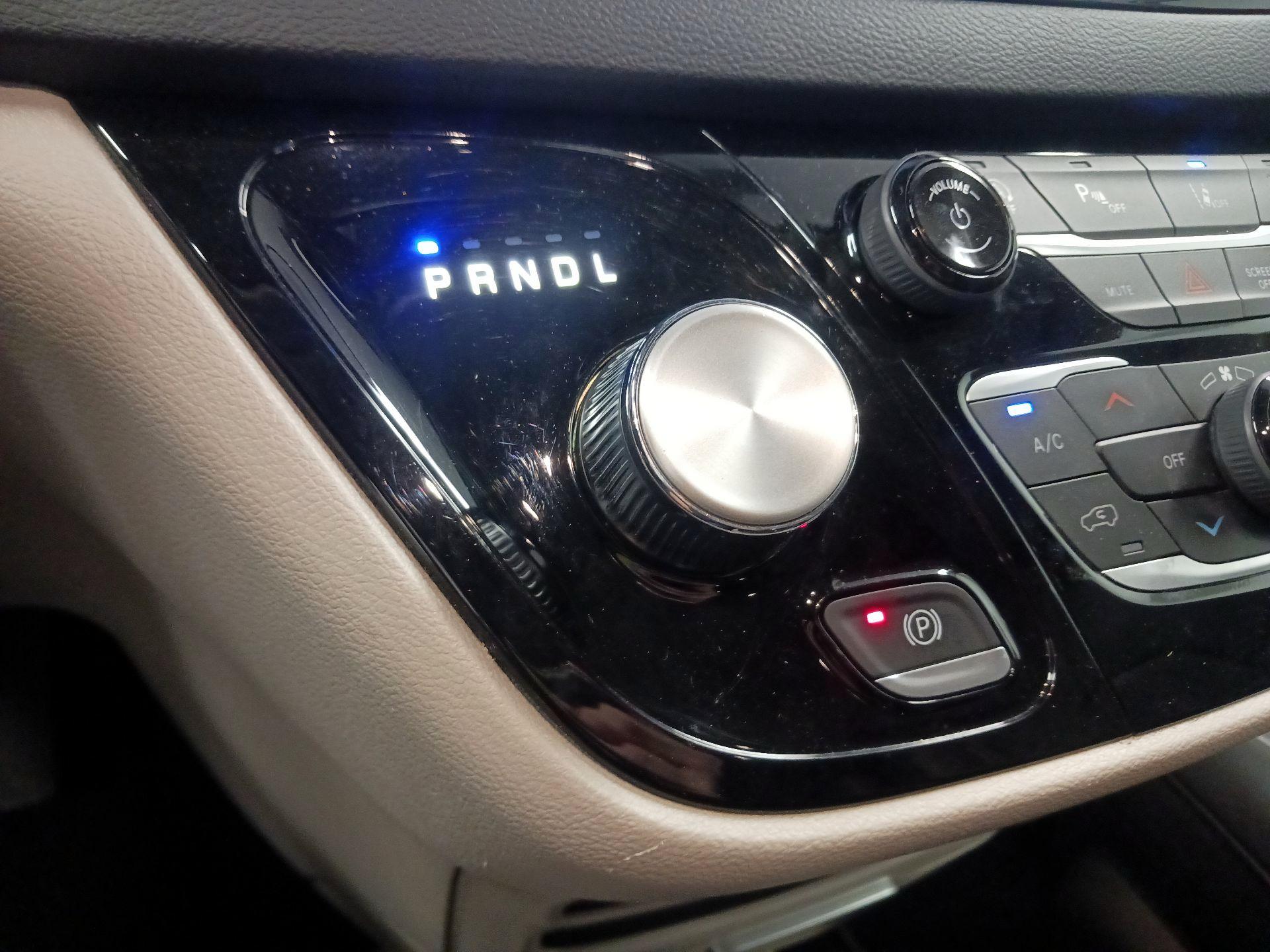 Thumbnail: 2024 Chrysler Pacifica - 16