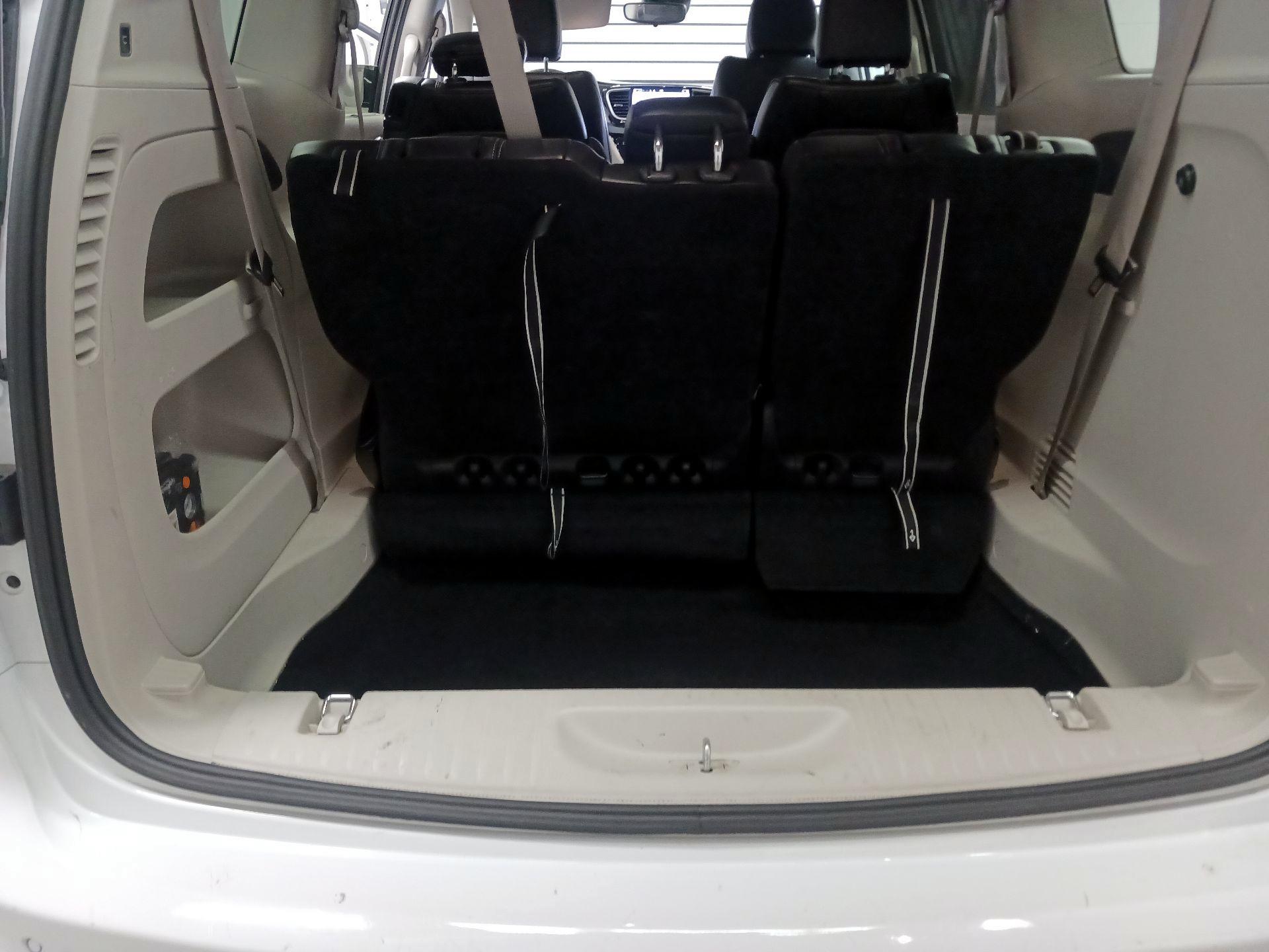 Thumbnail: 2024 Chrysler Pacifica - 17