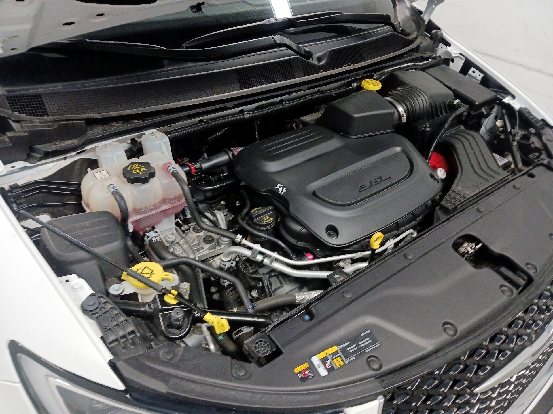 Thumbnail: 2024 Chrysler Pacifica - 18