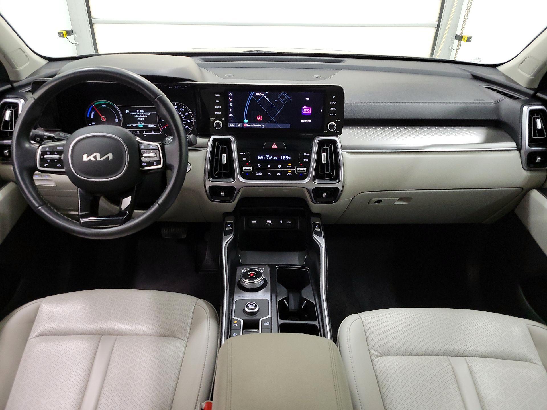 Thumbnail: 2023 Kia Sorento - 9